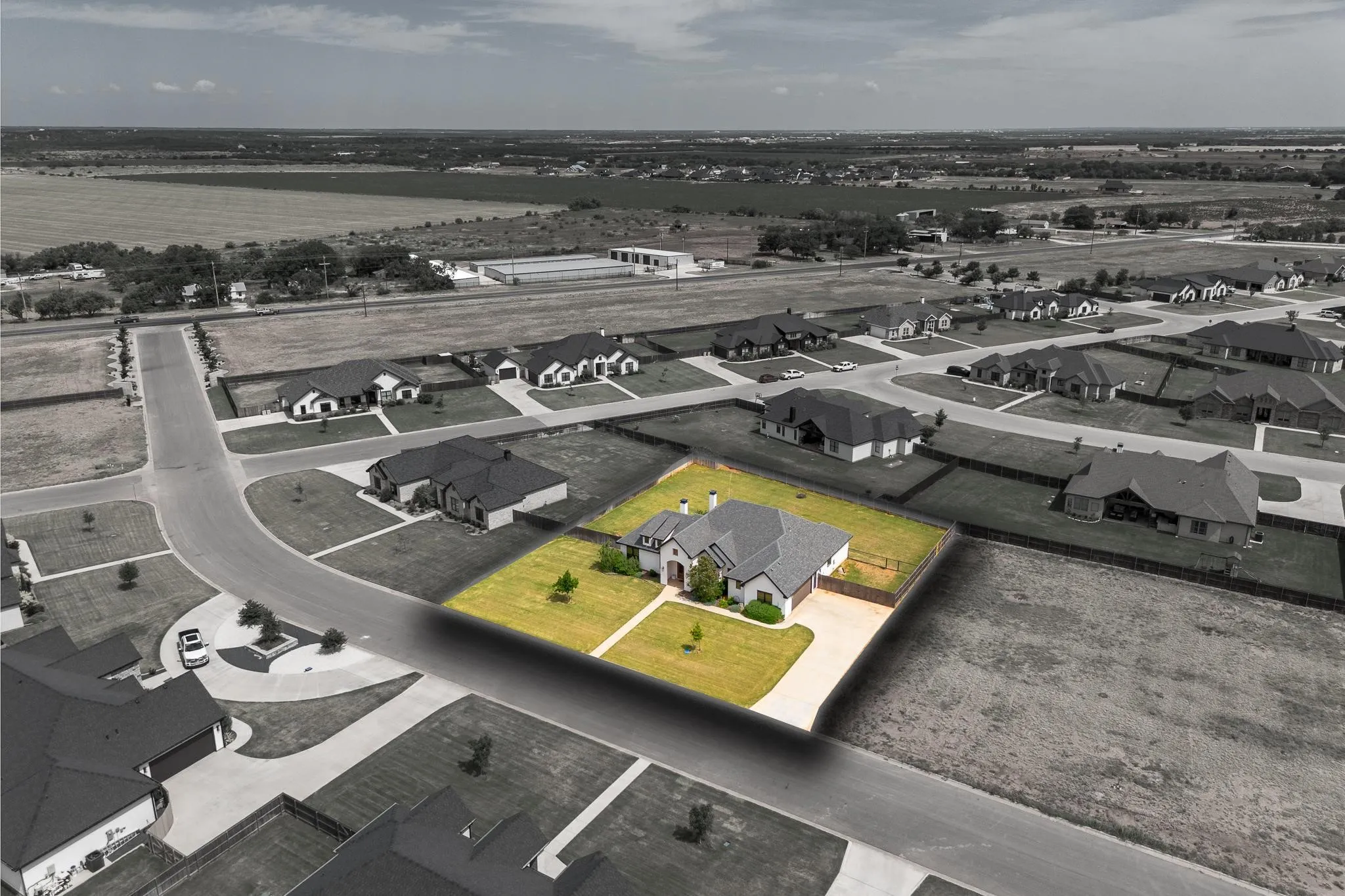 Single Family Residence For Sale in Taylor County , 186 Gainesway Drive, Abilene, Texas 79606, 4 Bedroom, 3 Bathroom, 2 Garage spaces, 2,473 Sqft, built in 2022, mls#21363112, Real Estate Agent in Abilene, Homes For Sale in Taylor county, Homes For Sale in Abilene, Realtor in Abilene Texas, Real Estate Brokerage Independent Realty Texas, Luminita Cordes Realtor