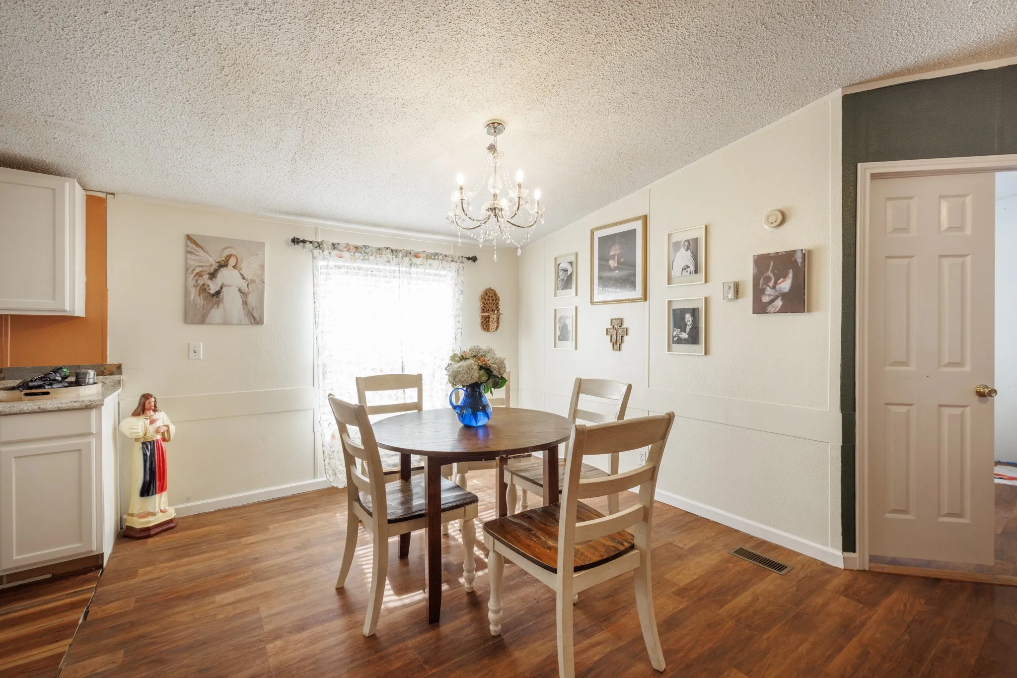 Mobile Home For Sale in Taylor County , 3126 S Fm 707, Tye, Texas 79563, 4 Bedroom, 2 Bathroom, Garage spaces, 1,568 Sqft, built in 1998, mls#21362235, Real Estate Agent in Tye, Homes For Sale in Taylor county, Homes For Sale in Tye, Realtor in Tye Texas, Real Estate Brokerage Independent Realty Texas, Luminita Cordes Realtor