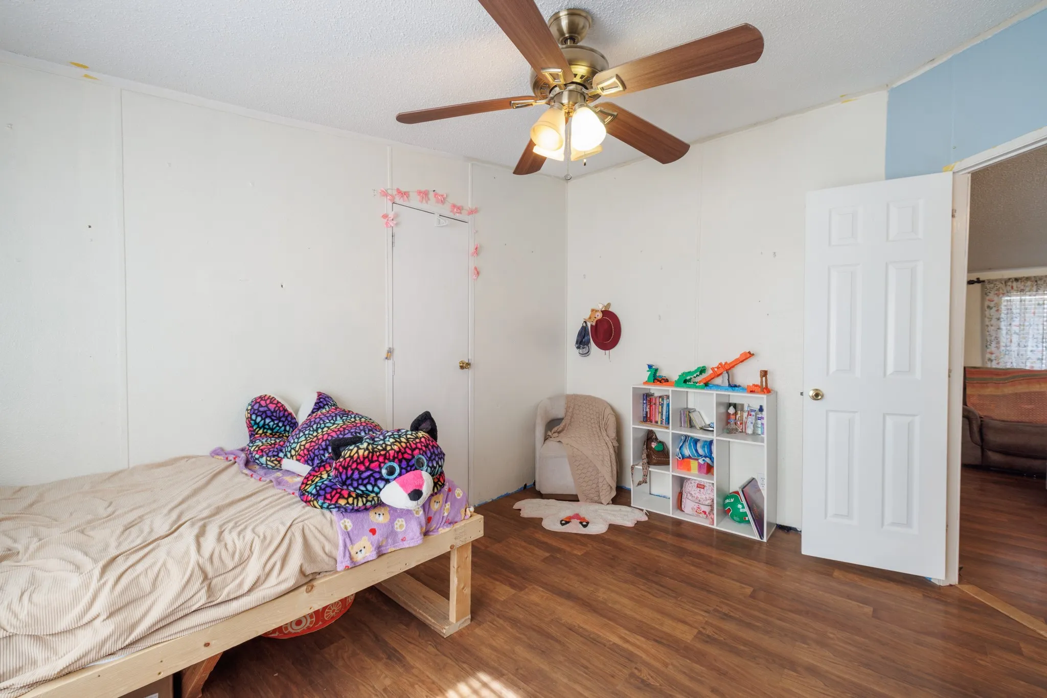 Mobile Home For Sale in Taylor County , 3126 S Fm 707, Tye, Texas 79563, 4 Bedroom, 2 Bathroom, Garage spaces, 1,568 Sqft, built in 1998, mls#21362235, Real Estate Agent in Tye, Homes For Sale in Taylor county, Homes For Sale in Tye, Realtor in Tye Texas, Real Estate Brokerage Independent Realty Texas, Luminita Cordes Realtor