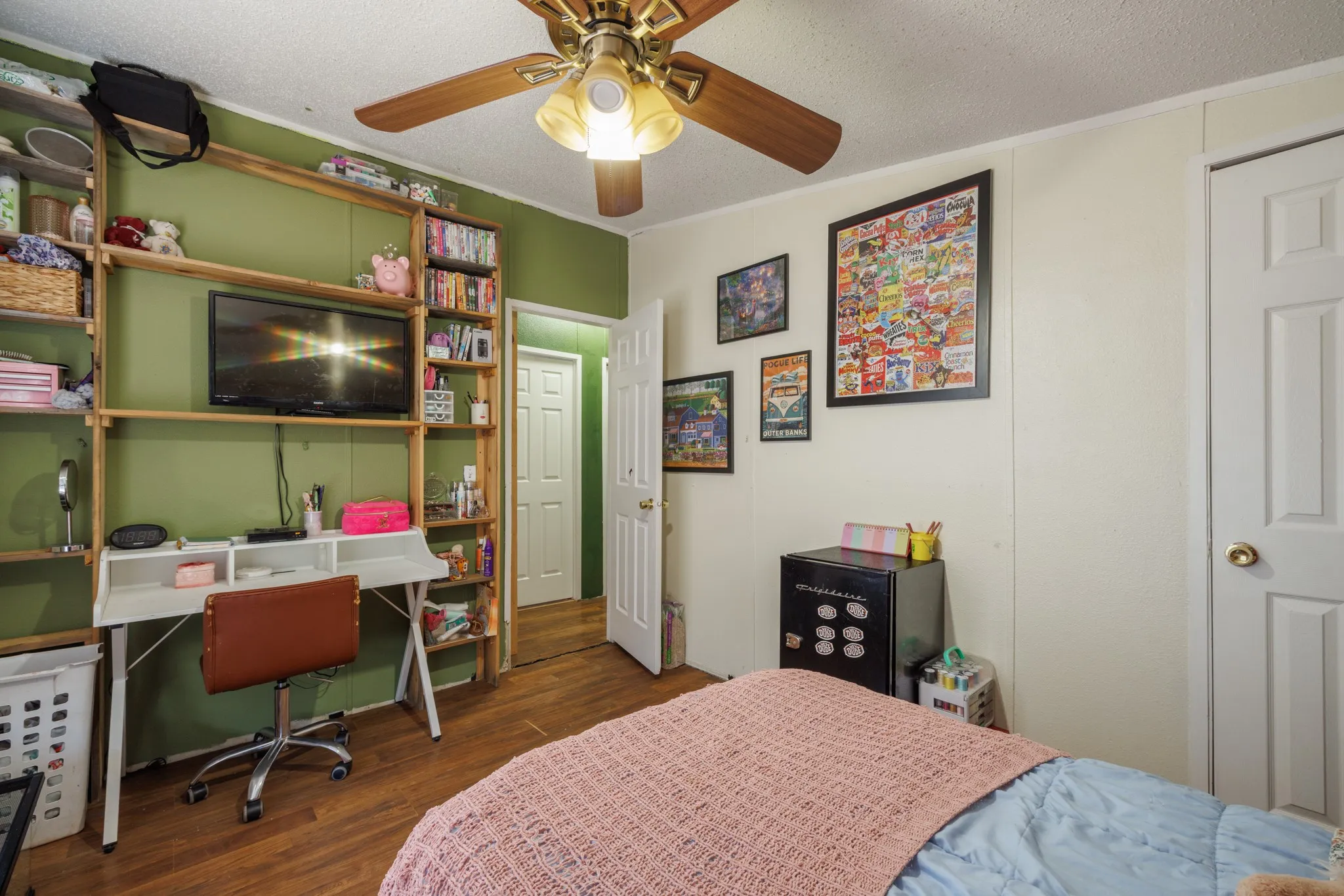 Mobile Home For Sale in Taylor County , 3126 S Fm 707, Tye, Texas 79563, 4 Bedroom, 2 Bathroom, Garage spaces, 1,568 Sqft, built in 1998, mls#21362235, Real Estate Agent in Tye, Homes For Sale in Taylor county, Homes For Sale in Tye, Realtor in Tye Texas, Real Estate Brokerage Independent Realty Texas, Luminita Cordes Realtor