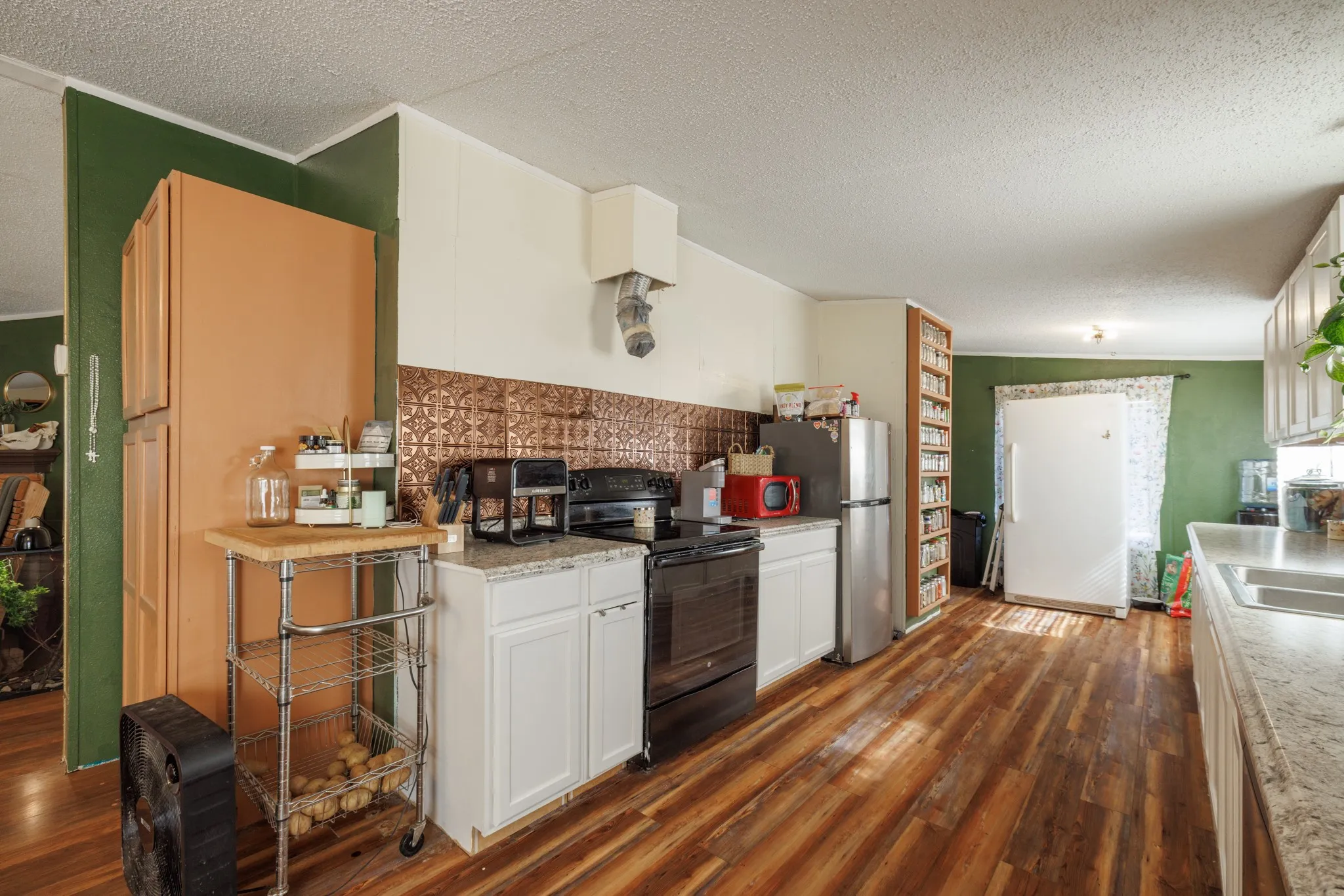Mobile Home For Sale in Taylor County , 3126 S Fm 707, Tye, Texas 79563, 4 Bedroom, 2 Bathroom, Garage spaces, 1,568 Sqft, built in 1998, mls#21362235, Real Estate Agent in Tye, Homes For Sale in Taylor county, Homes For Sale in Tye, Realtor in Tye Texas, Real Estate Brokerage Independent Realty Texas, Luminita Cordes Realtor