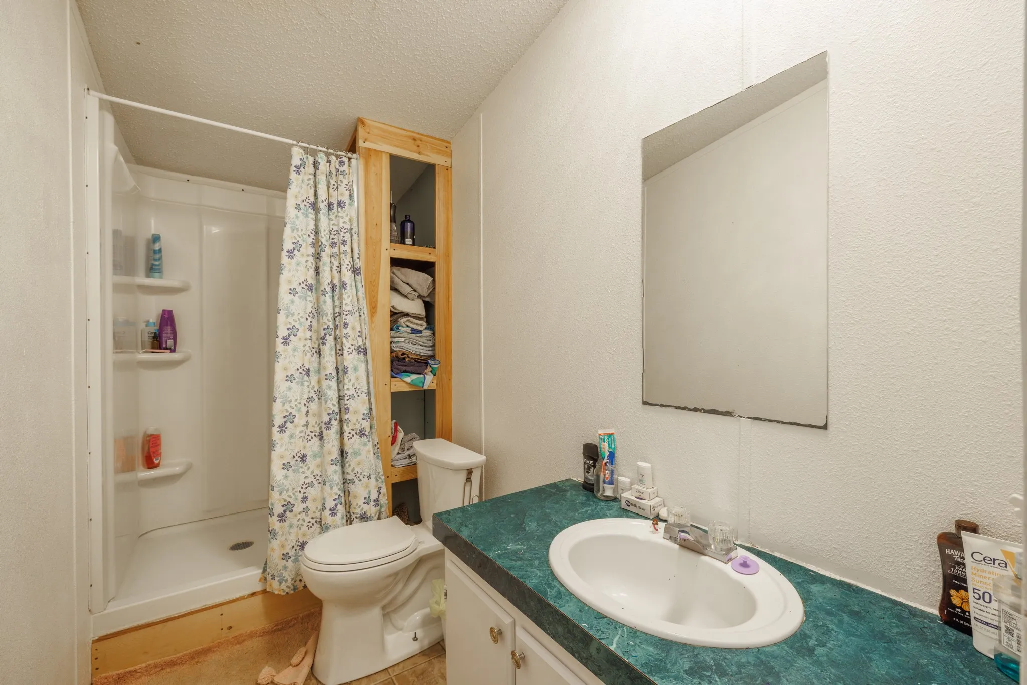 Mobile Home For Sale in Taylor County , 3126 S Fm 707, Tye, Texas 79563, 4 Bedroom, 2 Bathroom, Garage spaces, 1,568 Sqft, built in 1998, mls#21362235, Real Estate Agent in Tye, Homes For Sale in Taylor county, Homes For Sale in Tye, Realtor in Tye Texas, Real Estate Brokerage Independent Realty Texas, Luminita Cordes Realtor
