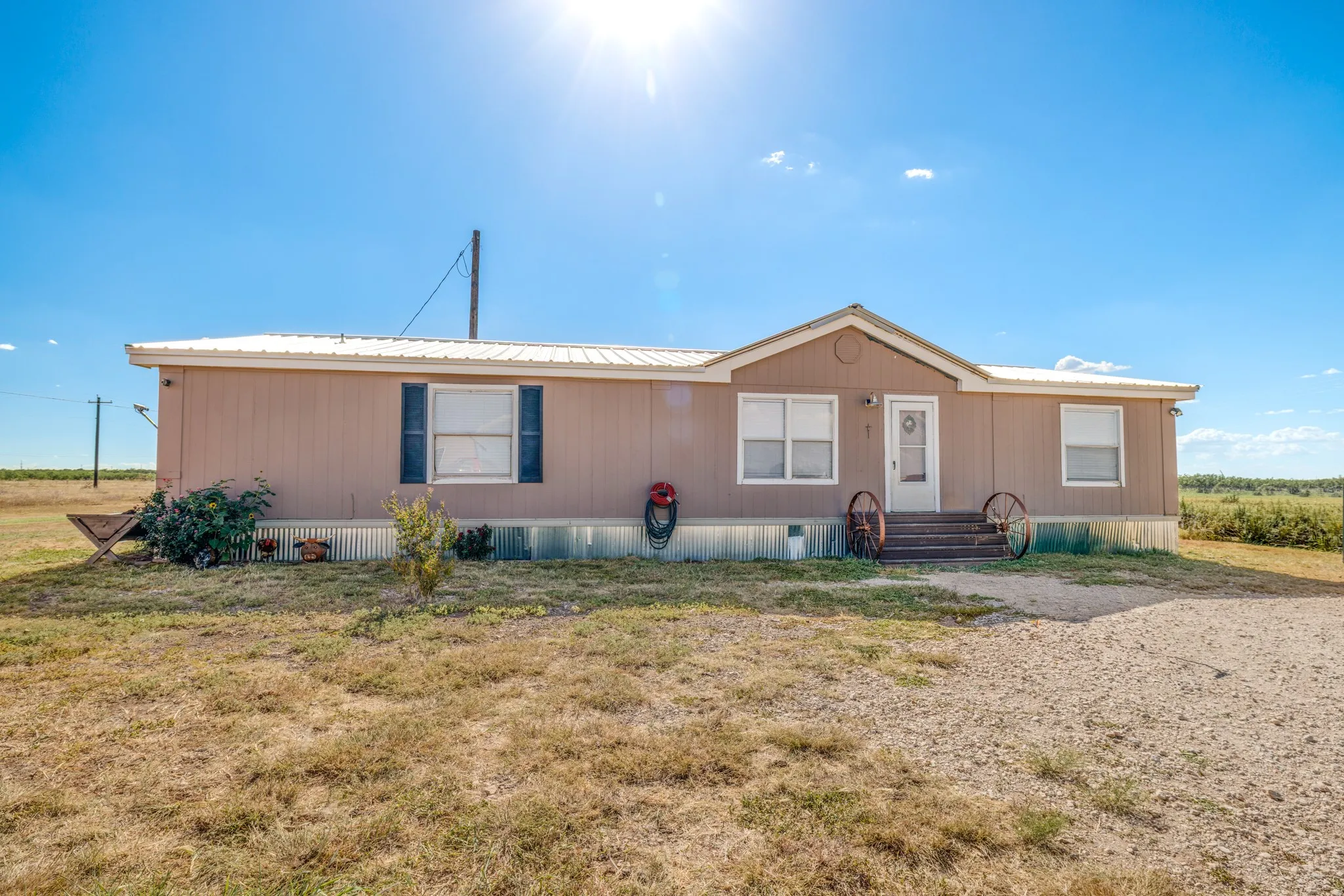 Mobile Home For Sale in Taylor County , 3126 S Fm 707, Tye, Texas 79563, 4 Bedroom, 2 Bathroom, Garage spaces, 1,568 Sqft, built in 1998, mls#21362235, Real Estate Agent in Tye, Homes For Sale in Taylor county, Homes For Sale in Tye, Realtor in Tye Texas, Real Estate Brokerage Independent Realty Texas, Luminita Cordes Realtor