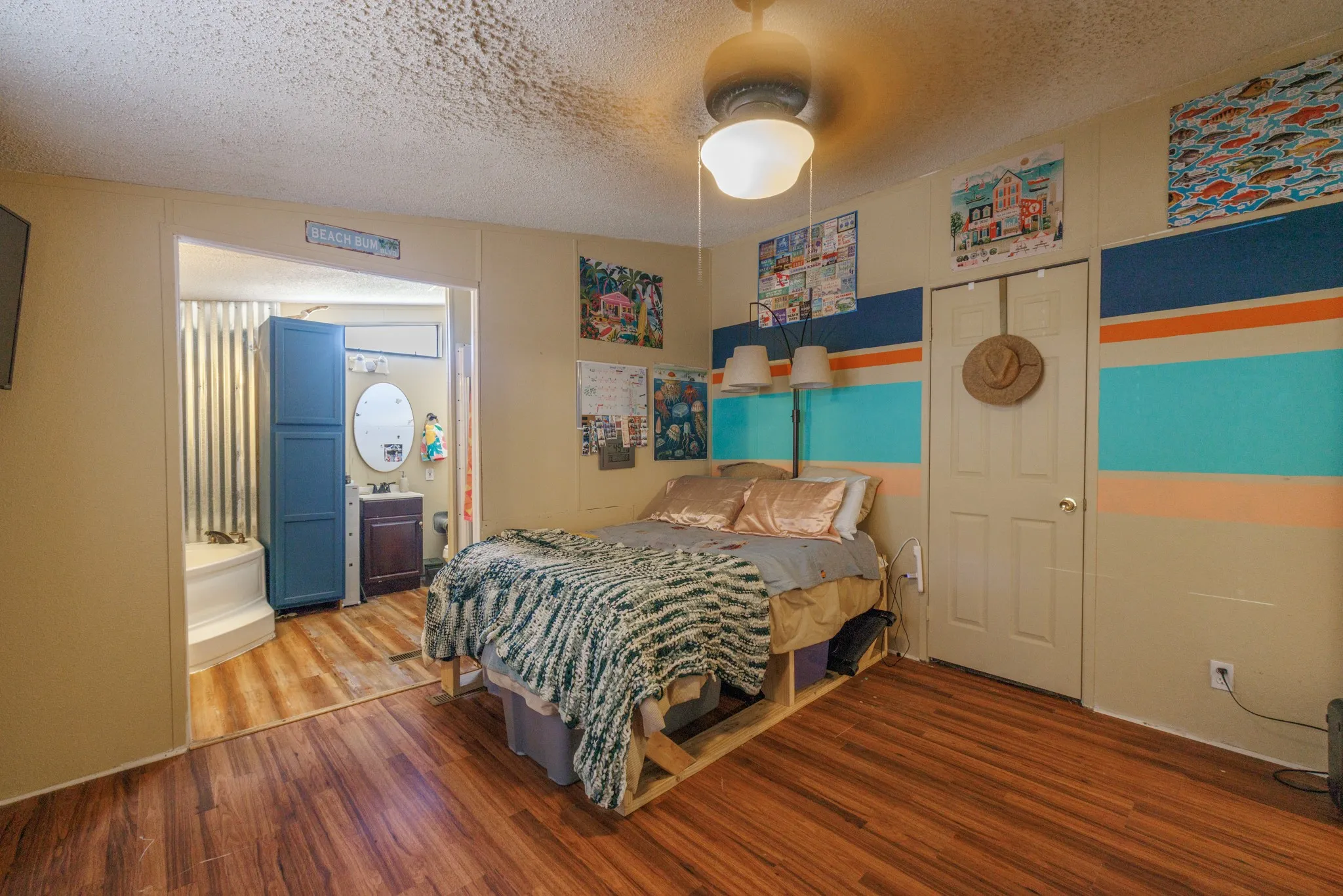 Mobile Home For Sale in Taylor County , 3126 S Fm 707, Tye, Texas 79563, 4 Bedroom, 2 Bathroom, Garage spaces, 1,568 Sqft, built in 1998, mls#21362235, Real Estate Agent in Tye, Homes For Sale in Taylor county, Homes For Sale in Tye, Realtor in Tye Texas, Real Estate Brokerage Independent Realty Texas, Luminita Cordes Realtor