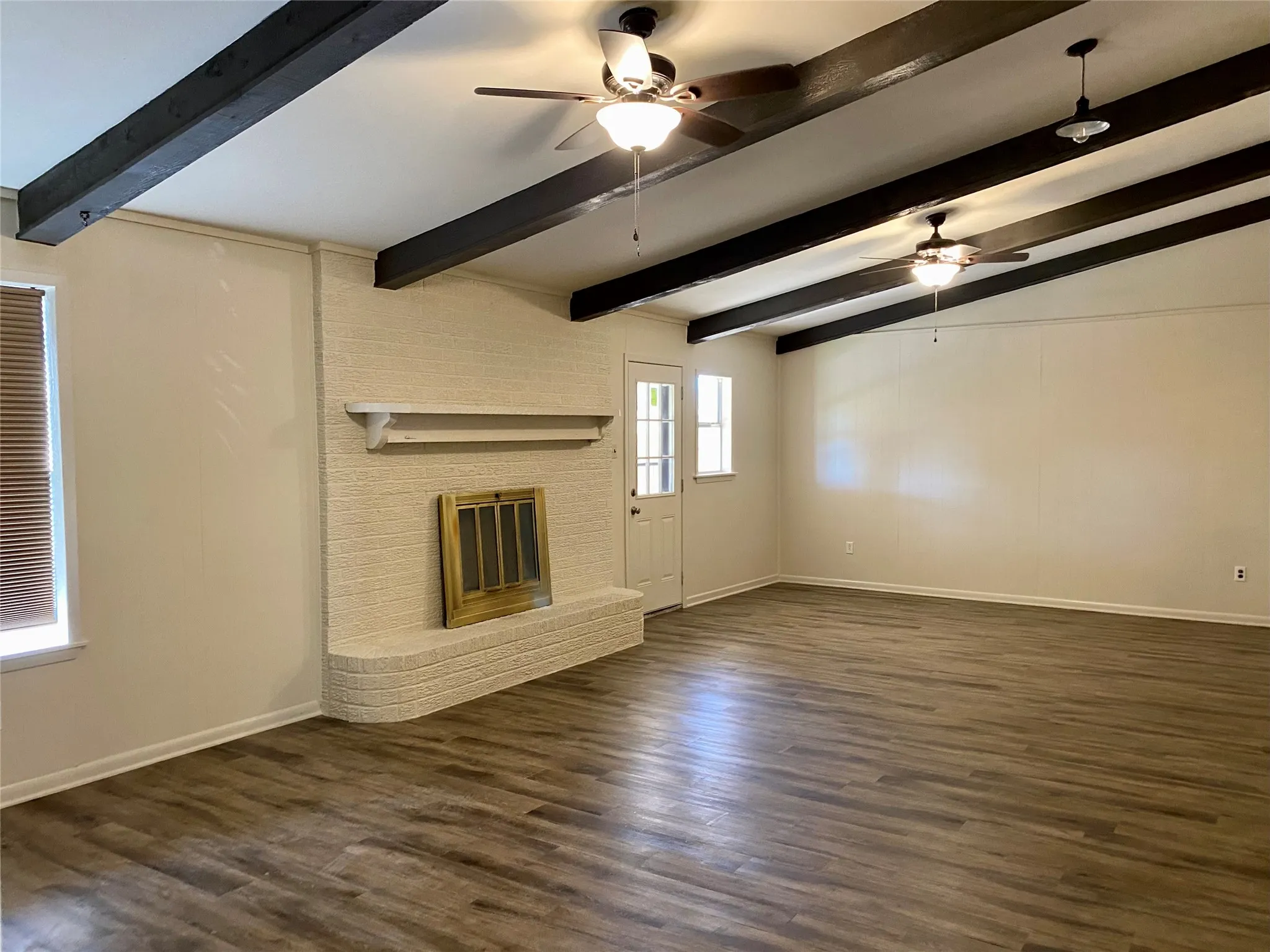 Single Family Residence For Rent in Taylor County , 4841 Oaklawn Drive, Abilene, Texas 79606, 3 Bedroom, 2 Bathroom, 2 Garage spaces, 1,674 Sqft, built in 1975, mls#21363296, Real Estate Agent in Abilene, Homes For Rent in Taylor county, Homes For Rent in Abilene, Realtor in Abilene Texas, Real Estate Brokerage Independent Realty Texas, Luminita Cordes Realtor