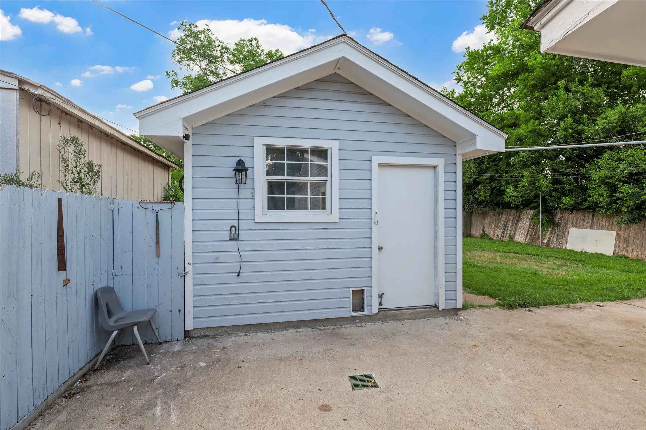 Single Family Residence For Sale in Bell County , 1211 S 17th Street, Temple, Texas 76504, 4 Bedroom, 3 Bathroom, Garage spaces, 1,683 Sqft, built in 1949, mls#21363125, Real Estate Agent in Temple, Homes For Sale in Bell county, Homes For Sale in Temple, Realtor in Temple Texas, Real Estate Brokerage Independent Realty Texas, Luminita Cordes Realtor