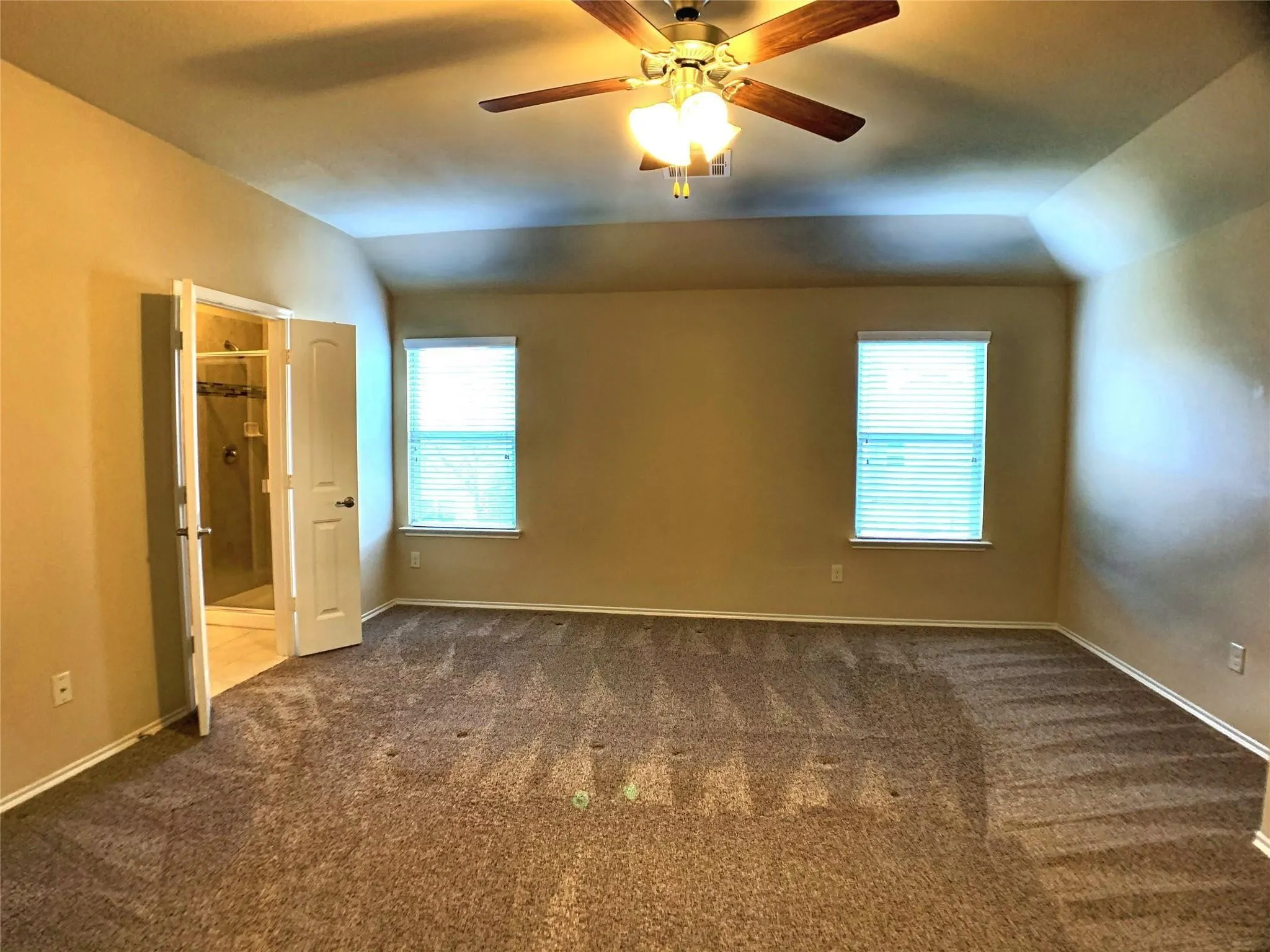 Single Family Residence For Rent in Collin County , 9828 Moccasin Creek Lane, Mc Kinney, Texas 75071, 3 Bedroom, 3 Bathroom, 2 Garage spaces, 2,029 Sqft, built in 2016, mls#21363344, Real Estate Agent in Mc Kinney, Homes For Rent in Collin county, Homes For Rent in Mc Kinney, Realtor in Mc Kinney Texas, Real Estate Brokerage Independent Realty Texas, Luminita Cordes Realtor
