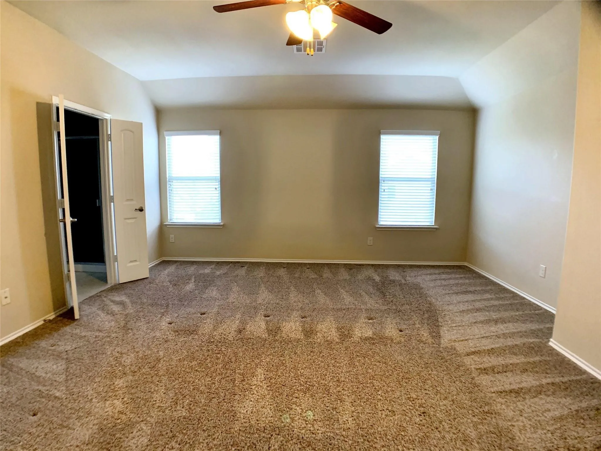 Single Family Residence For Rent in Collin County , 9828 Moccasin Creek Lane, Mc Kinney, Texas 75071, 3 Bedroom, 3 Bathroom, 2 Garage spaces, 2,029 Sqft, built in 2016, mls#21363344, Real Estate Agent in Mc Kinney, Homes For Rent in Collin county, Homes For Rent in Mc Kinney, Realtor in Mc Kinney Texas, Real Estate Brokerage Independent Realty Texas, Luminita Cordes Realtor