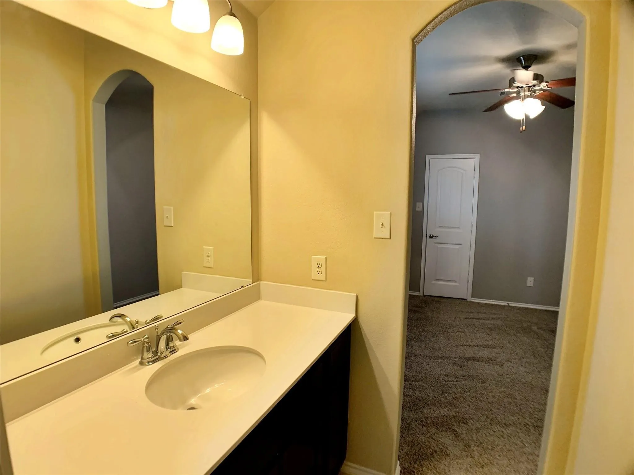 Single Family Residence For Rent in Collin County , 9828 Moccasin Creek Lane, Mc Kinney, Texas 75071, 3 Bedroom, 3 Bathroom, 2 Garage spaces, 2,029 Sqft, built in 2016, mls#21363344, Real Estate Agent in Mc Kinney, Homes For Rent in Collin county, Homes For Rent in Mc Kinney, Realtor in Mc Kinney Texas, Real Estate Brokerage Independent Realty Texas, Luminita Cordes Realtor