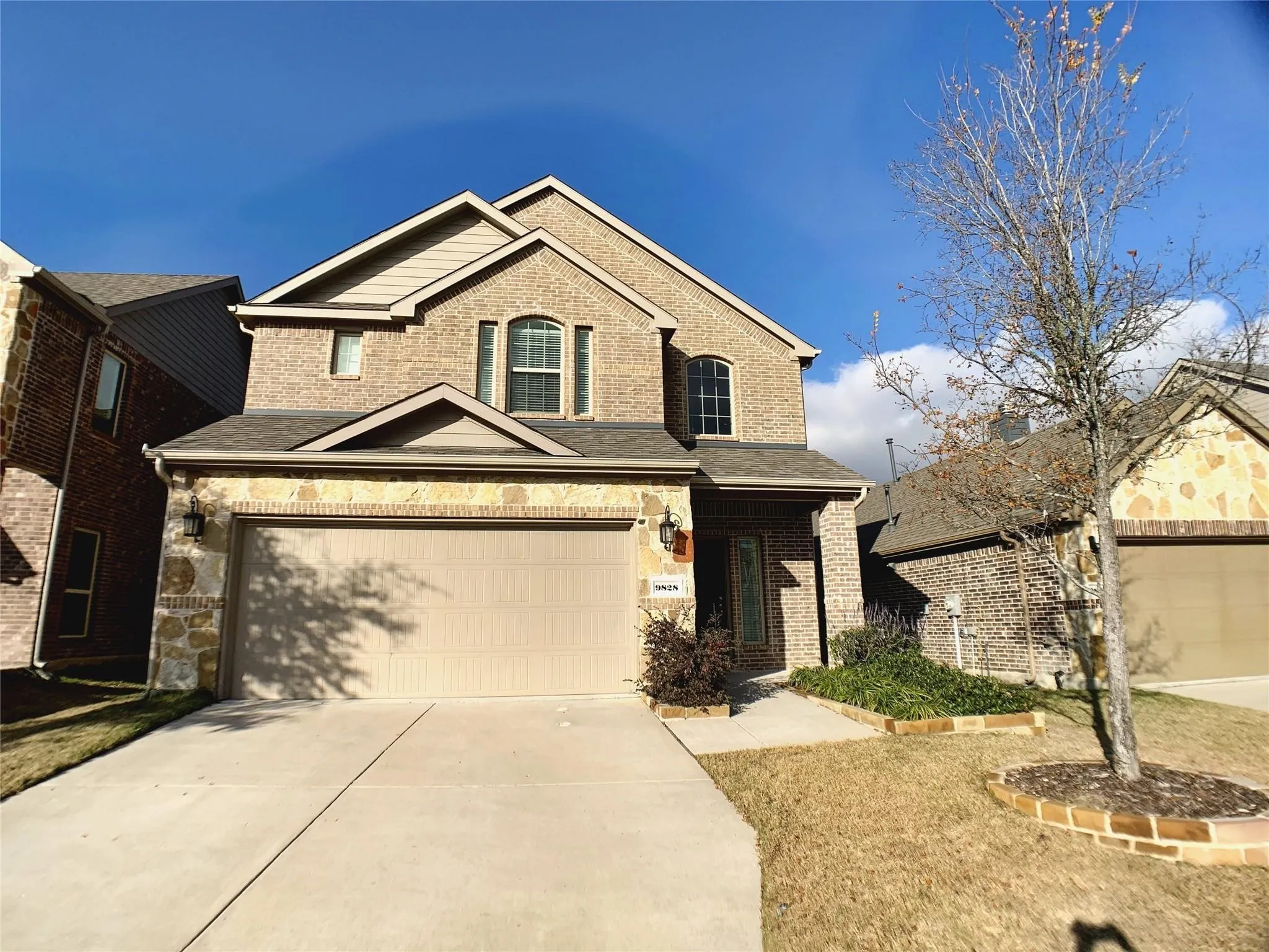 Single Family Residence For Rent in Collin County , 9828 Moccasin Creek Lane, Mc Kinney, Texas 75071, 3 Bedroom, 3 Bathroom, 2 Garage spaces, 2,029 Sqft, built in 2016, mls#21363344, Real Estate Agent in Mc Kinney, Homes For Rent in Collin county, Homes For Rent in Mc Kinney, Realtor in Mc Kinney Texas, Real Estate Brokerage Independent Realty Texas, Luminita Cordes Realtor