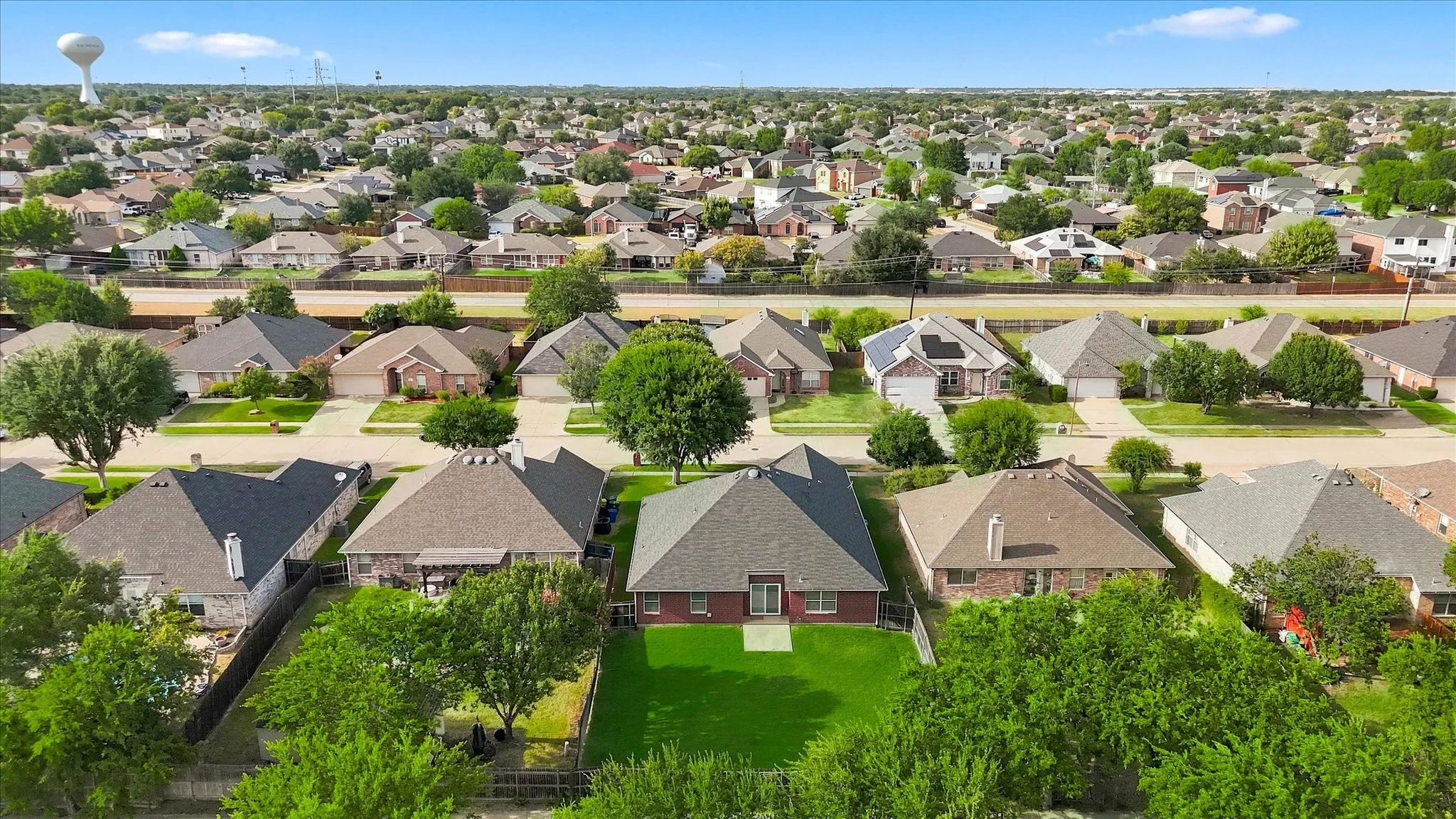 Expansive neighborhood setting with numerous single-story homes