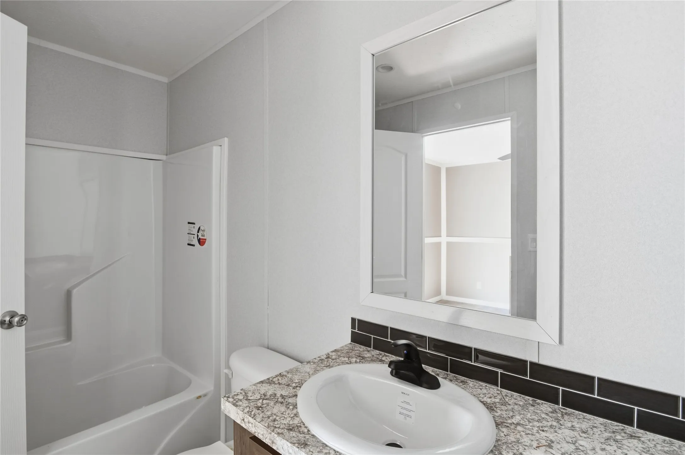 5th bedrooms ensuite bath