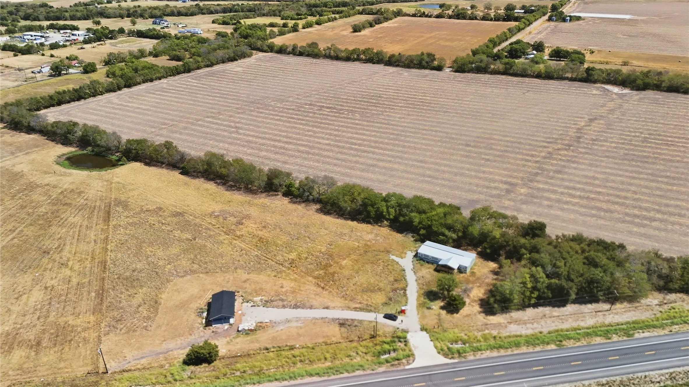 Manufactured Home For Sale in Hunt County , 4796 E Highway 11, Commerce, Texas 75428, 5 Bedroom, 3 Bathroom, Garage spaces, 2,085 Sqft, built in 2025, mls#21359439, Real Estate Agent in Commerce, Homes For Sale in Hunt county, Homes For Sale in Commerce, Realtor in Commerce Texas, Real Estate Brokerage Independent Realty Texas, Luminita Cordes Realtor