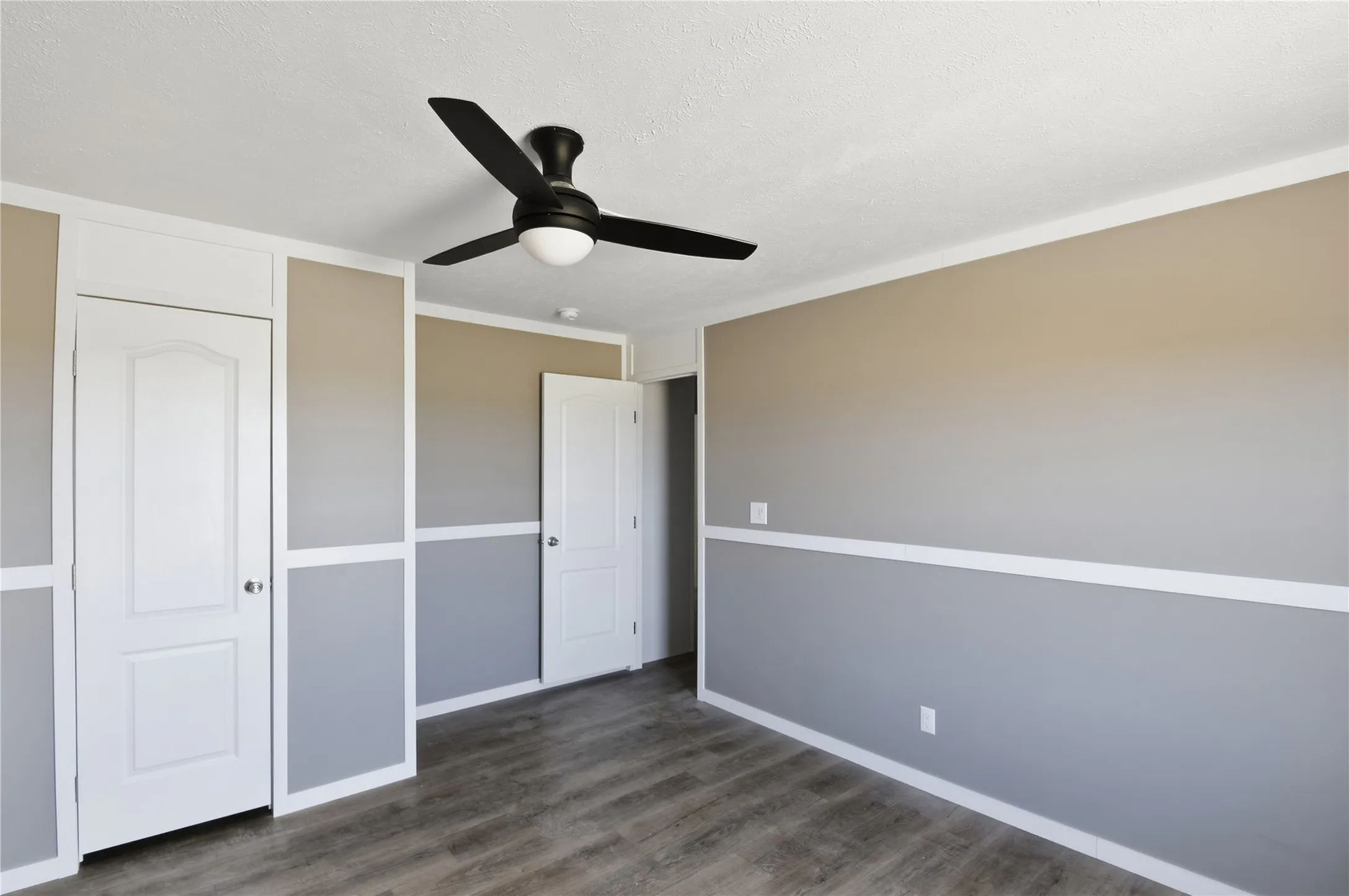 Manufactured Home For Sale in Hunt County , 4796 E Highway 11, Commerce, Texas 75428, 5 Bedroom, 3 Bathroom, Garage spaces, 2,085 Sqft, built in 2025, mls#21359439, Real Estate Agent in Commerce, Homes For Sale in Hunt county, Homes For Sale in Commerce, Realtor in Commerce Texas, Real Estate Brokerage Independent Realty Texas, Luminita Cordes Realtor