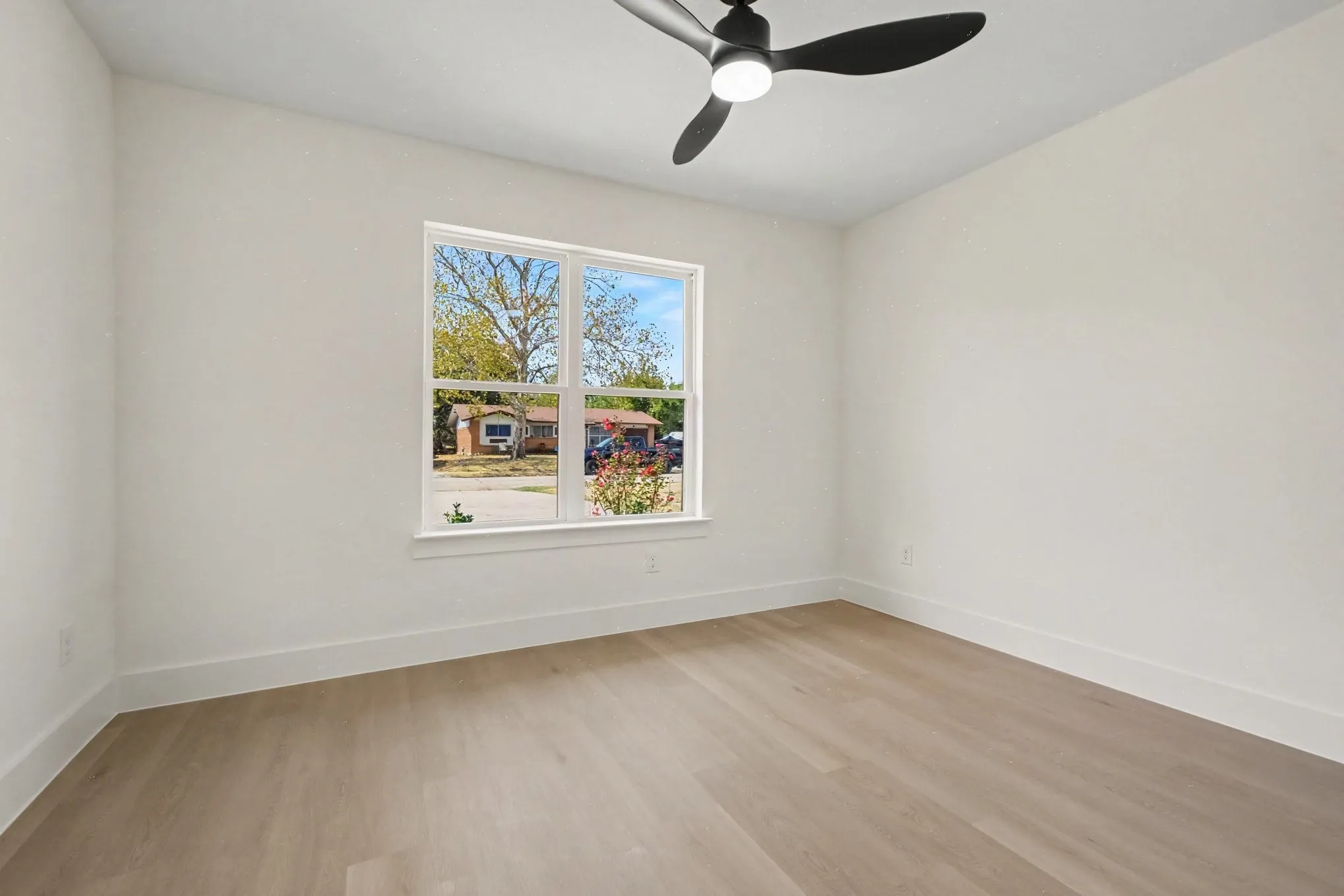 Single Family Residence For Sale in Dallas County , 3110 Dupree Street, Irving, Texas 75062, 4 Bedroom, 3 Bathroom, Garage spaces, 1,999 Sqft, built in 1961, mls#21362435, Real Estate Agent in Irving, Homes For Sale in Dallas county, Homes For Sale in Irving, Realtor in Irving Texas, Real Estate Brokerage Independent Realty Texas, Luminita Cordes Realtor