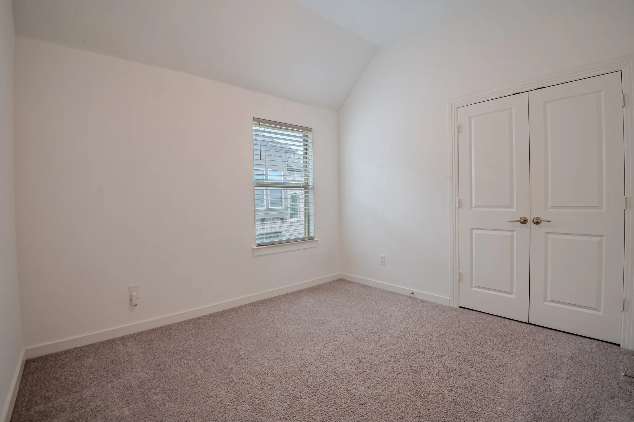 Townhouse For Sale in Collin County , 436 Somerville Drive, Mc Kinney, Texas 75071, 3 Bedroom, 3 Bathroom, 2 Garage spaces, 1,827 Sqft, built in 2021, mls#21363257, Real Estate Agent in Mc Kinney, Homes For Sale in Collin county, Homes For Sale in Mc Kinney, Realtor in Mc Kinney Texas, Real Estate Brokerage Independent Realty Texas, Luminita Cordes Realtor