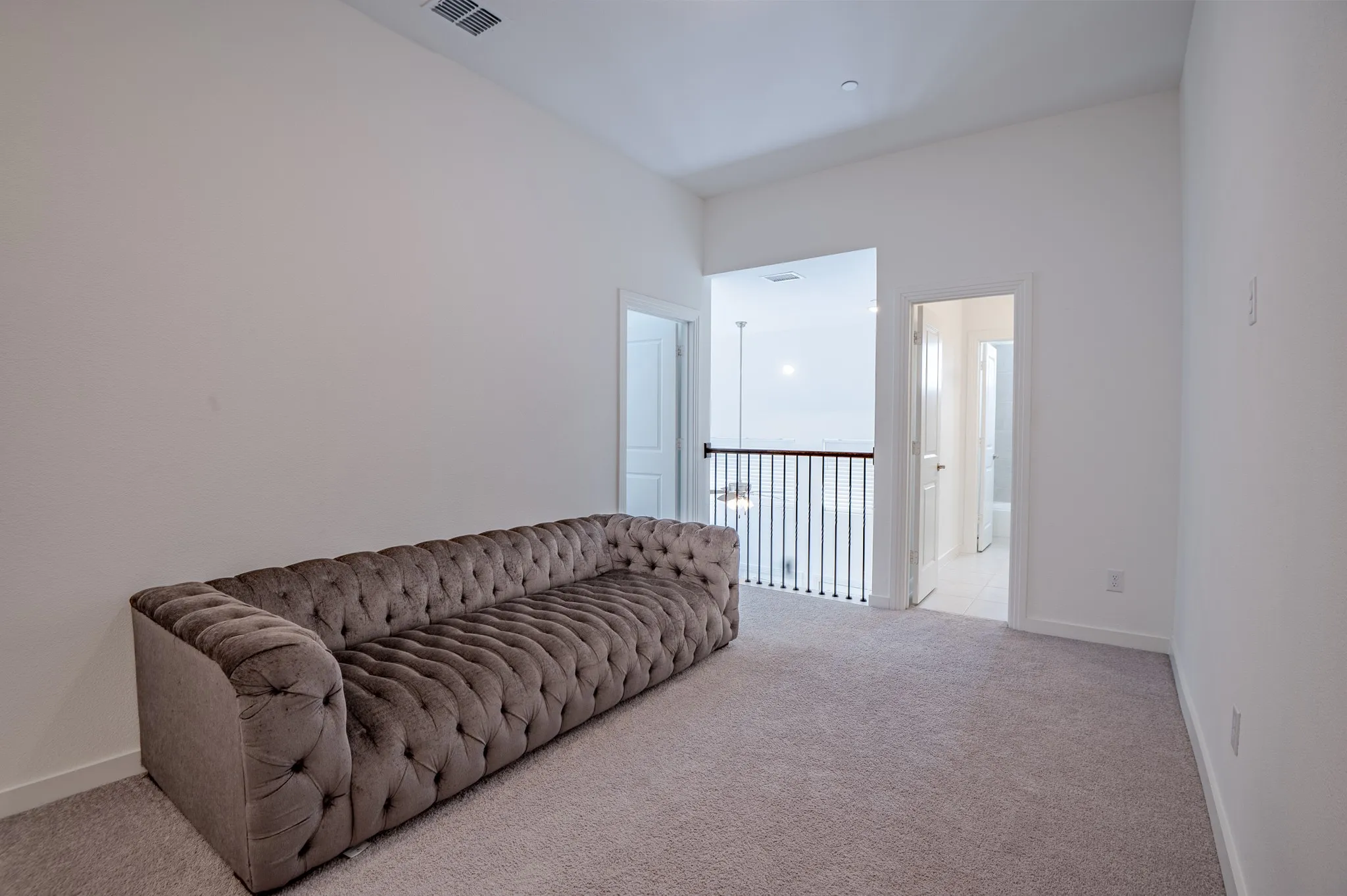 Townhouse For Sale in Collin County , 436 Somerville Drive, Mc Kinney, Texas 75071, 3 Bedroom, 3 Bathroom, 2 Garage spaces, 1,827 Sqft, built in 2021, mls#21363257, Real Estate Agent in Mc Kinney, Homes For Sale in Collin county, Homes For Sale in Mc Kinney, Realtor in Mc Kinney Texas, Real Estate Brokerage Independent Realty Texas, Luminita Cordes Realtor