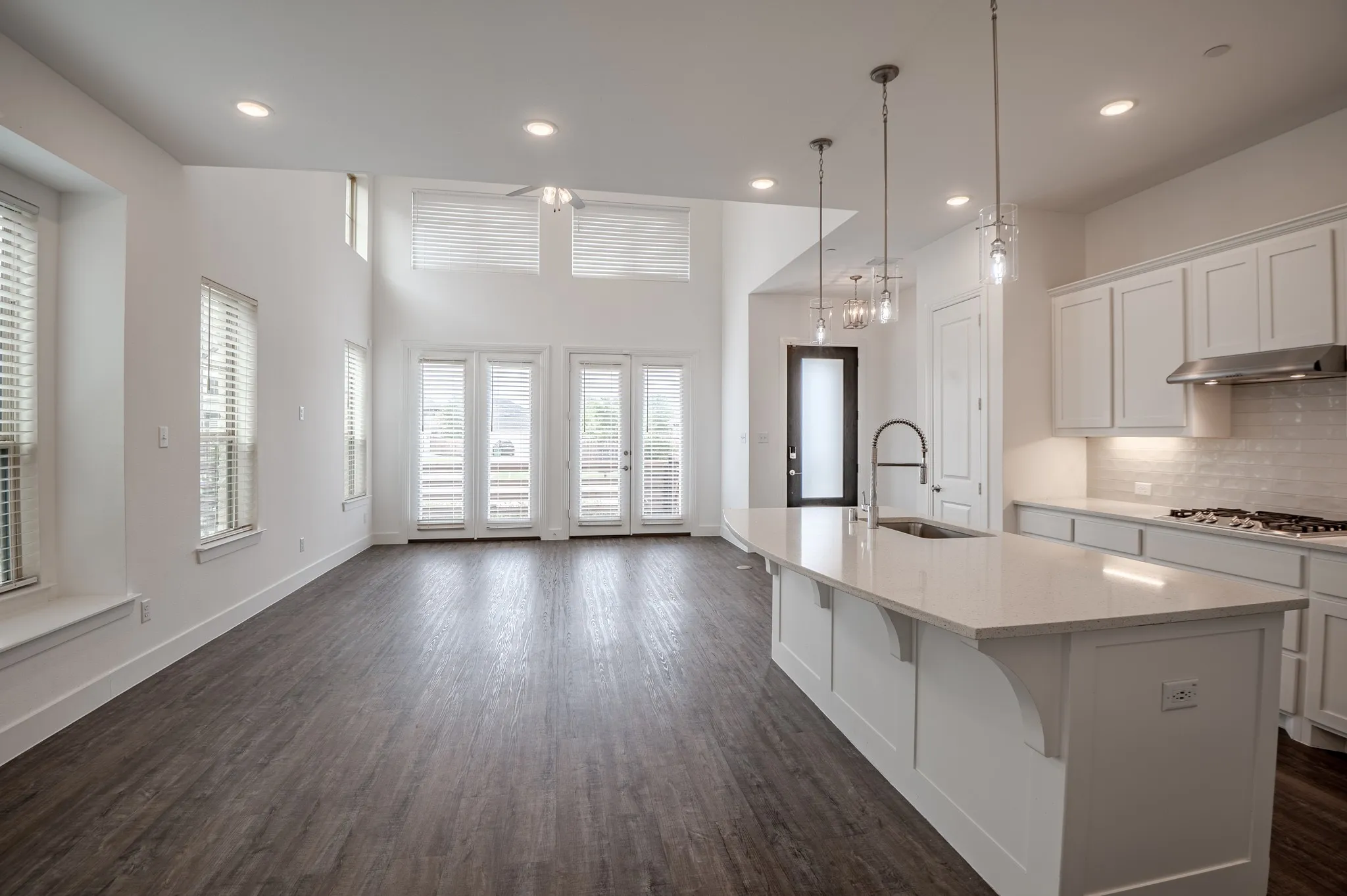 Townhouse For Sale in Collin County , 436 Somerville Drive, Mc Kinney, Texas 75071, 3 Bedroom, 3 Bathroom, 2 Garage spaces, 1,827 Sqft, built in 2021, mls#21363257, Real Estate Agent in Mc Kinney, Homes For Sale in Collin county, Homes For Sale in Mc Kinney, Realtor in Mc Kinney Texas, Real Estate Brokerage Independent Realty Texas, Luminita Cordes Realtor