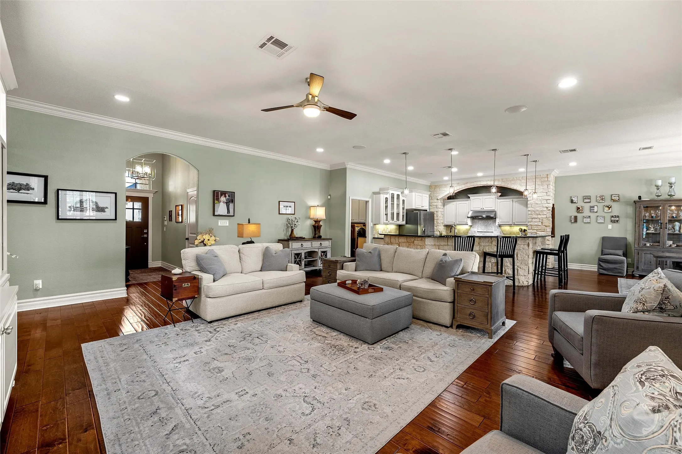 Single Family Residence For Sale in Mc Lennan County , 101 Morningview Circle, Waco, Texas 76708, 3 Bedroom, 3 Bathroom, 2 Garage spaces, 2,673 Sqft, built in 2007, mls#21362385, Real Estate Agent in Waco, Homes For Sale in Mc Lennan county, Homes For Sale in Waco, Realtor in Waco Texas, Real Estate Brokerage Independent Realty Texas, Luminita Cordes Realtor