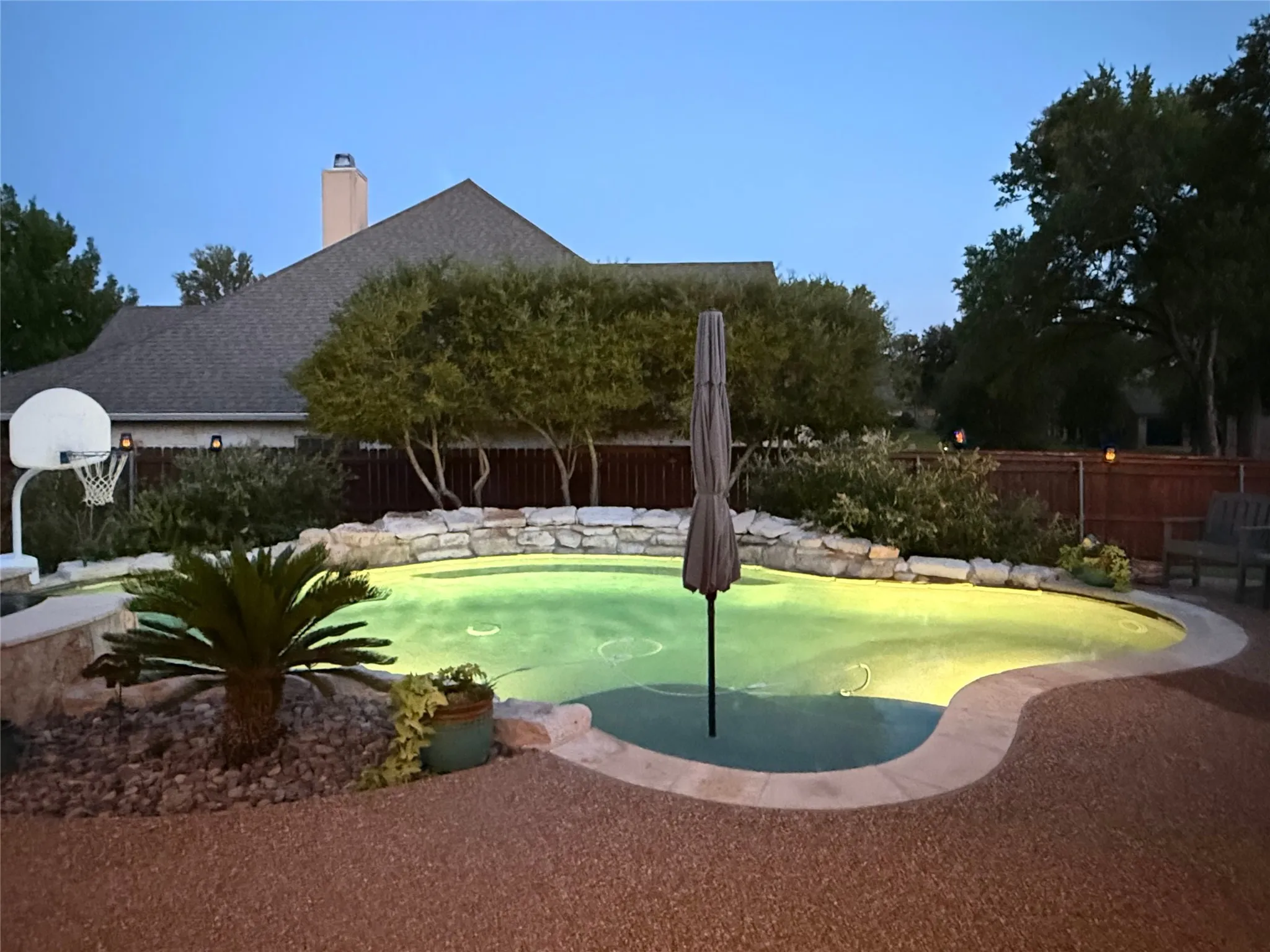 Single Family Residence For Sale in Mc Lennan County , 101 Morningview Circle, Waco, Texas 76708, 3 Bedroom, 3 Bathroom, 2 Garage spaces, 2,673 Sqft, built in 2007, mls#21362385, Real Estate Agent in Waco, Homes For Sale in Mc Lennan county, Homes For Sale in Waco, Realtor in Waco Texas, Real Estate Brokerage Independent Realty Texas, Luminita Cordes Realtor