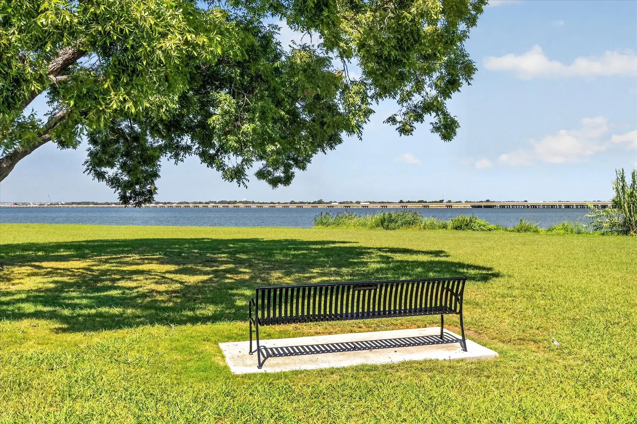 Condominium For Rent in Rockwall County , 1910 Signal Ridge Place, Rockwall, Texas 75032, 2 Bedroom, 2 Bathroom, Garage spaces, 1,222 Sqft, built in 1998, mls#21362824, Real Estate Agent in Rockwall, Homes For Rent in Rockwall county, Homes For Rent in Rockwall, Realtor in Rockwall Texas, Real Estate Brokerage Independent Realty Texas, Luminita Cordes Realtor