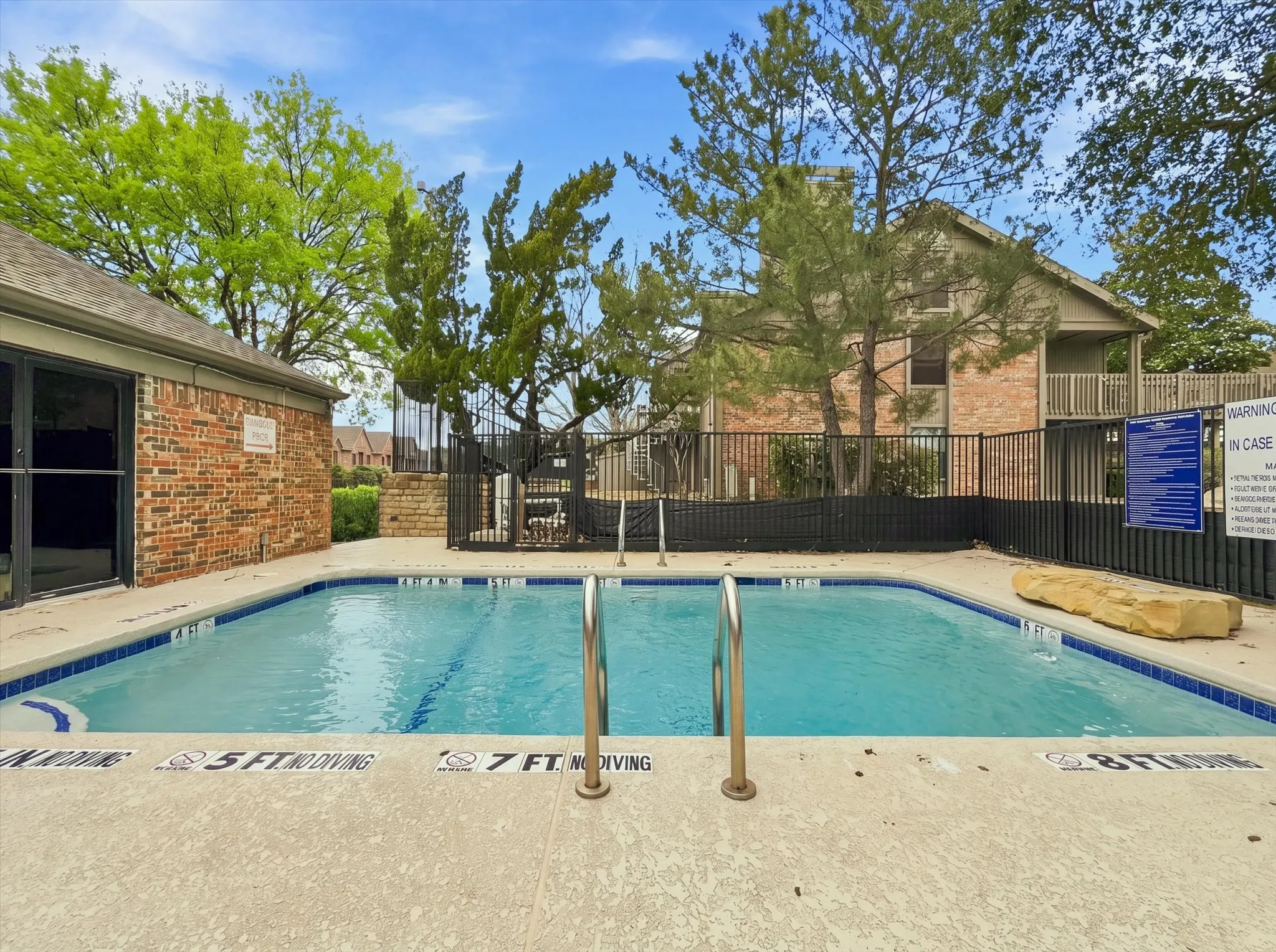 Condominium For Rent in Rockwall County , 1910 Signal Ridge Place, Rockwall, Texas 75032, 2 Bedroom, 2 Bathroom, Garage spaces, 1,222 Sqft, built in 1998, mls#21362824, Real Estate Agent in Rockwall, Homes For Rent in Rockwall county, Homes For Rent in Rockwall, Realtor in Rockwall Texas, Real Estate Brokerage Independent Realty Texas, Luminita Cordes Realtor