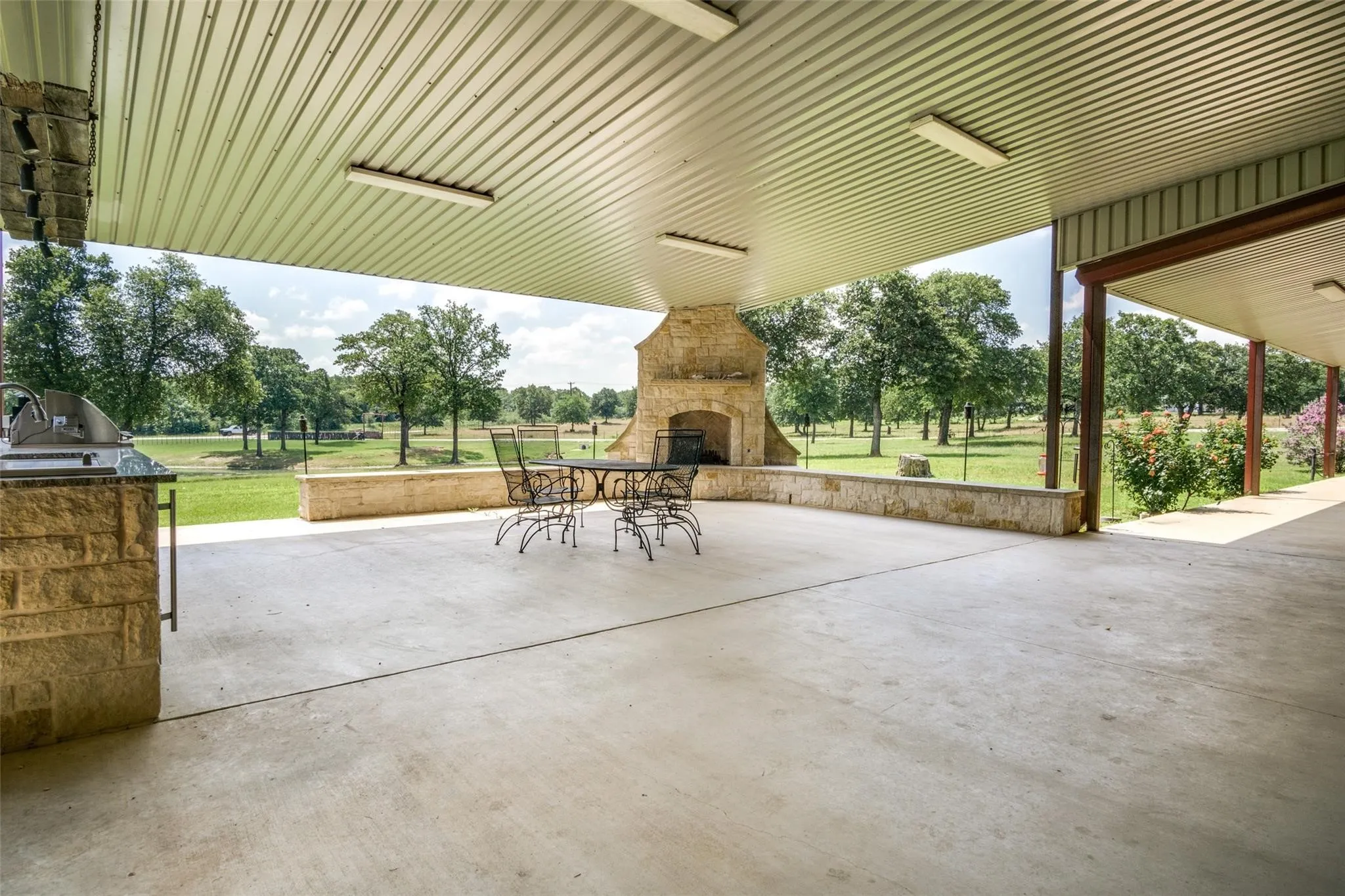 Farm For Sale in Wise County , 18345 Fm 920, Poolville, Texas 76487, 5 Bedroom, 3 Bathroom, 10 Garage spaces, 7,000 Sqft, built in 2015, Price $15,000,000, mls#21363332, Real Estate Agent in Poolville, Homes For Sale in Wise county, Homes For Sale in Poolville, Realtor in Poolville Texas, Real Estate Brokerage Independent Realty Texas, Luminita Cordes Realtor