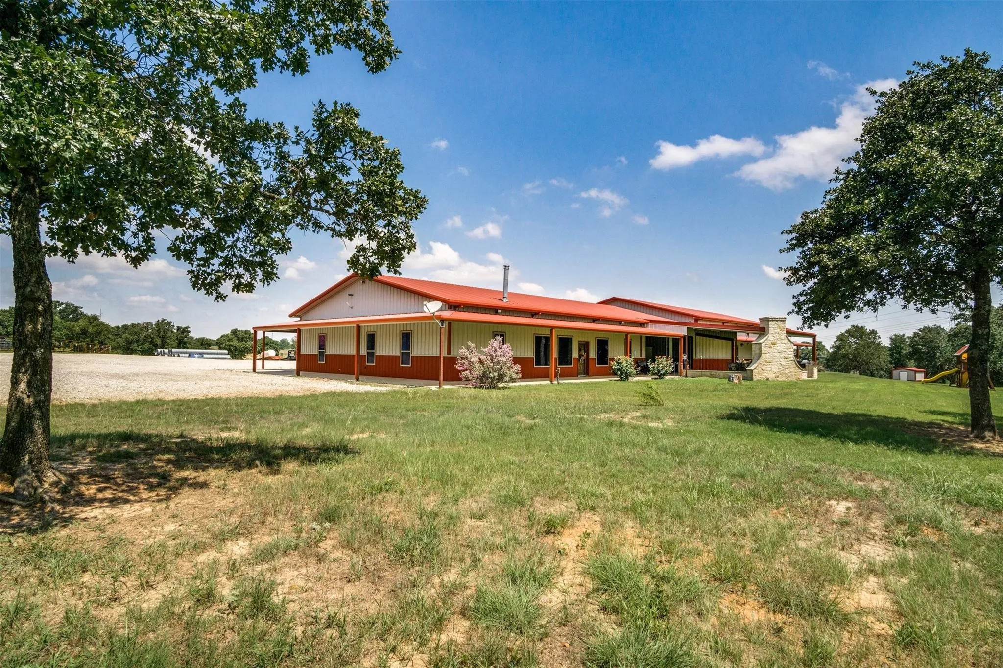 Farm For Sale in Wise County , 18345 Fm 920, Poolville, Texas 76487, 5 Bedroom, 3 Bathroom, 10 Garage spaces, 7,000 Sqft, built in 2015, Price $15,000,000, mls#21363332, Real Estate Agent in Poolville, Homes For Sale in Wise county, Homes For Sale in Poolville, Realtor in Poolville Texas, Real Estate Brokerage Independent Realty Texas, Luminita Cordes Realtor