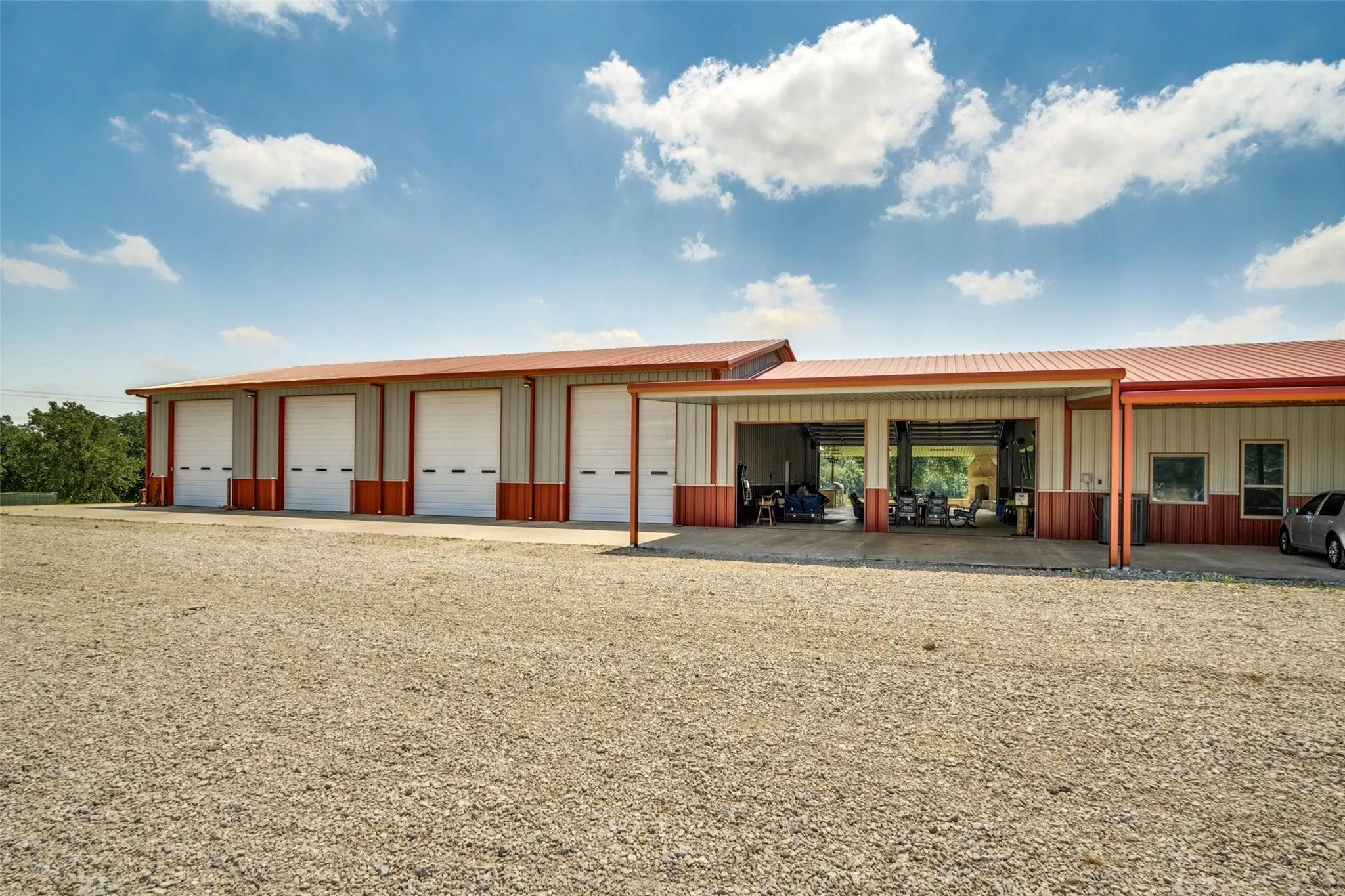 Farm For Sale in Wise County , 18345 Fm 920, Poolville, Texas 76487, 5 Bedroom, 3 Bathroom, 10 Garage spaces, 7,000 Sqft, built in 2015, Price $15,000,000, mls#21363332, Real Estate Agent in Poolville, Homes For Sale in Wise county, Homes For Sale in Poolville, Realtor in Poolville Texas, Real Estate Brokerage Independent Realty Texas, Luminita Cordes Realtor