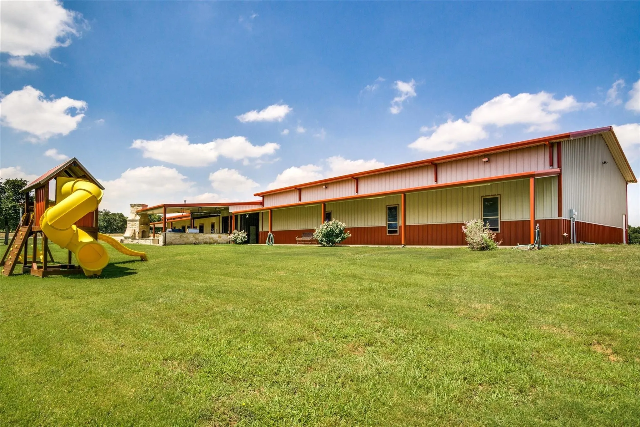 Farm For Sale in Wise County , 18345 Fm 920, Poolville, Texas 76487, 5 Bedroom, 3 Bathroom, 10 Garage spaces, 7,000 Sqft, built in 2015, Price $15,000,000, mls#21363332, Real Estate Agent in Poolville, Homes For Sale in Wise county, Homes For Sale in Poolville, Realtor in Poolville Texas, Real Estate Brokerage Independent Realty Texas, Luminita Cordes Realtor