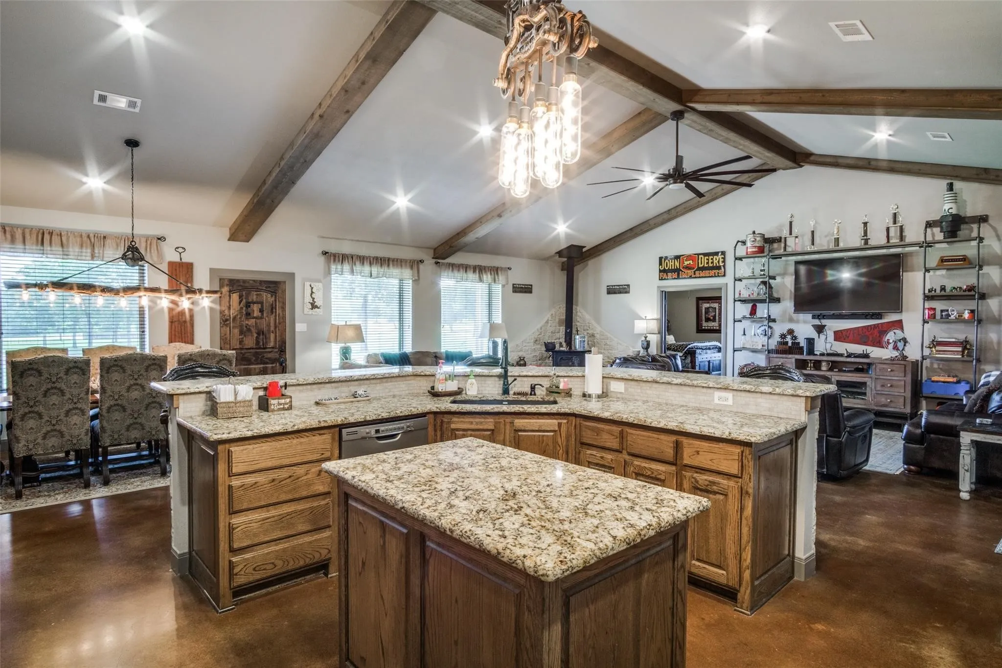 Farm For Sale in Wise County , 18345 Fm 920, Poolville, Texas 76487, 5 Bedroom, 3 Bathroom, 10 Garage spaces, 7,000 Sqft, built in 2015, Price $15,000,000, mls#21363332, Real Estate Agent in Poolville, Homes For Sale in Wise county, Homes For Sale in Poolville, Realtor in Poolville Texas, Real Estate Brokerage Independent Realty Texas, Luminita Cordes Realtor