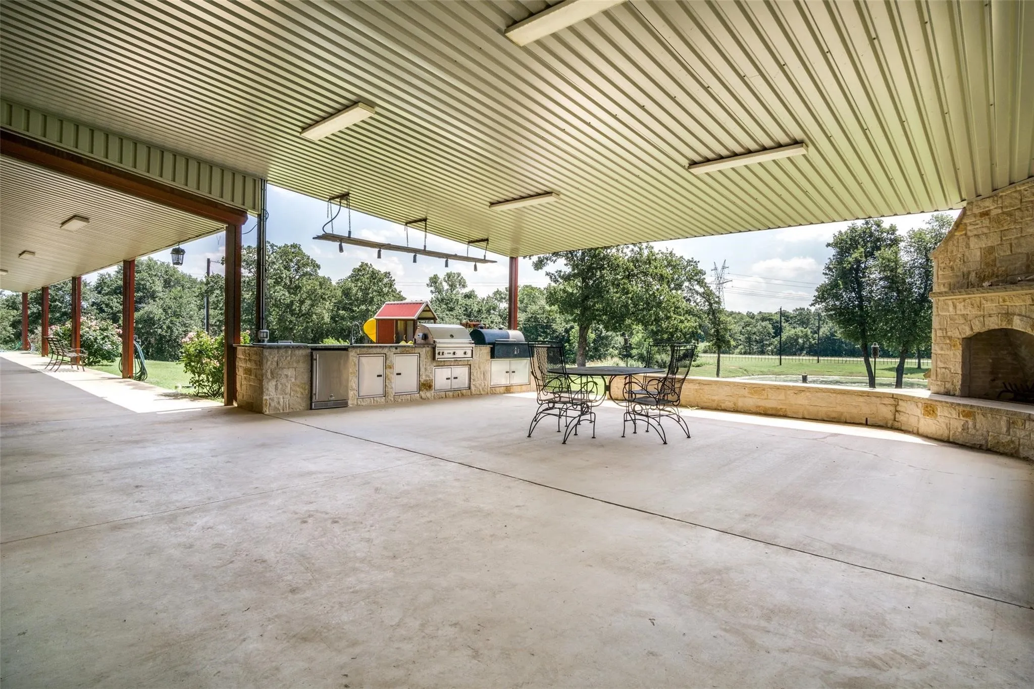 Farm For Sale in Wise County , 18345 Fm 920, Poolville, Texas 76487, 5 Bedroom, 3 Bathroom, 10 Garage spaces, 7,000 Sqft, built in 2015, Price $15,000,000, mls#21363332, Real Estate Agent in Poolville, Homes For Sale in Wise county, Homes For Sale in Poolville, Realtor in Poolville Texas, Real Estate Brokerage Independent Realty Texas, Luminita Cordes Realtor