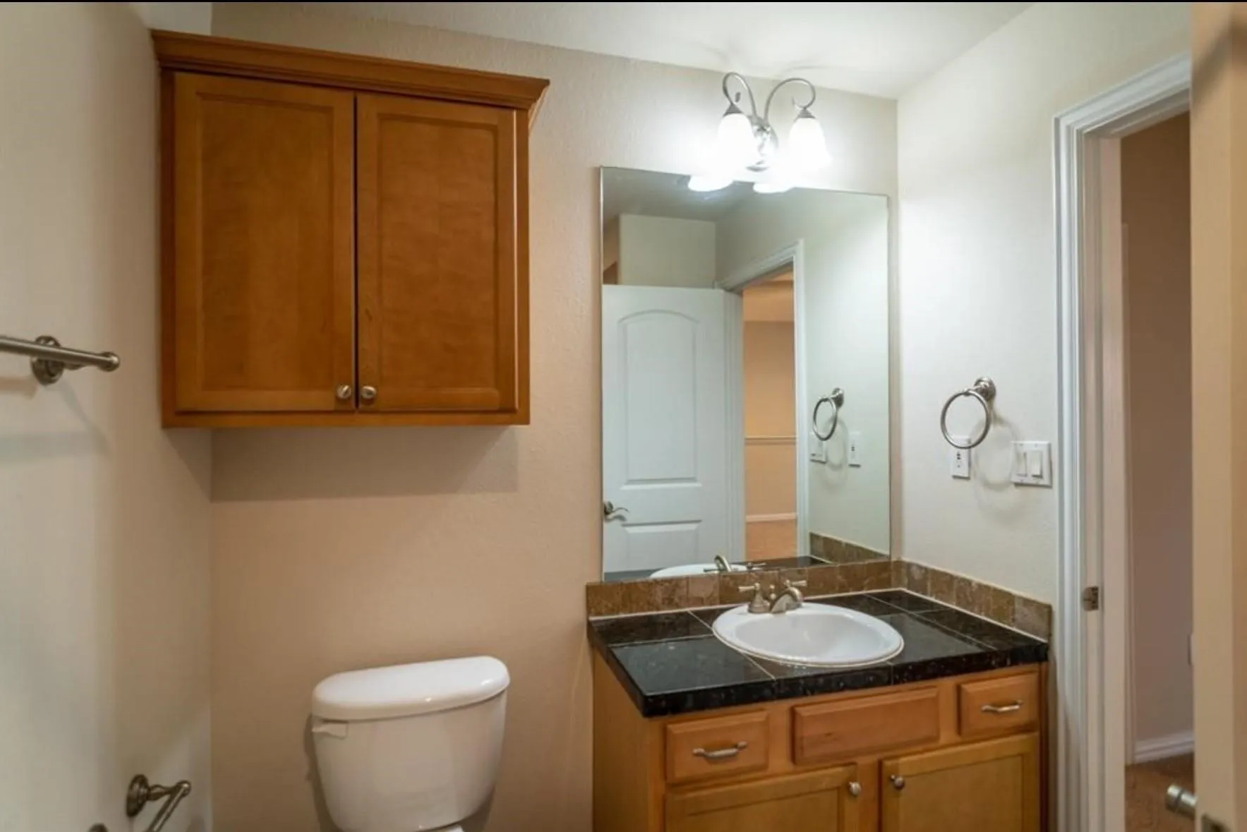 Single Family Residence For Rent in Tarrant County , 117 Corinna Court, Hurst, Texas 76053, 4 Bedroom, 3 Bathroom, 2 Garage spaces, 2,128 Sqft, built in 2006, mls#21363107, Real Estate Agent in Hurst, Homes For Rent in Tarrant county, Homes For Rent in Hurst, Realtor in Hurst Texas, Real Estate Brokerage Independent Realty Texas, Luminita Cordes Realtor