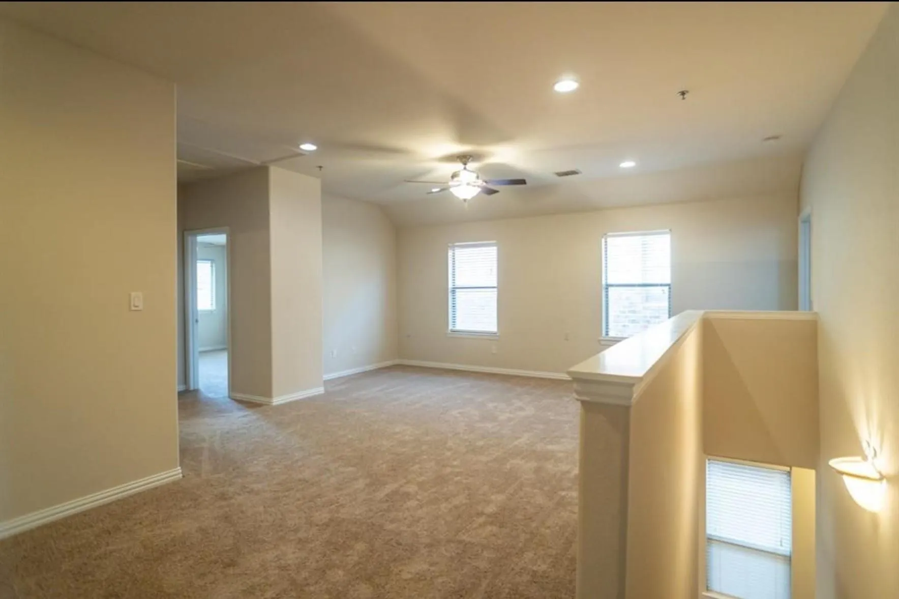 Single Family Residence For Rent in Tarrant County , 117 Corinna Court, Hurst, Texas 76053, 4 Bedroom, 3 Bathroom, 2 Garage spaces, 2,128 Sqft, built in 2006, mls#21363107, Real Estate Agent in Hurst, Homes For Rent in Tarrant county, Homes For Rent in Hurst, Realtor in Hurst Texas, Real Estate Brokerage Independent Realty Texas, Luminita Cordes Realtor