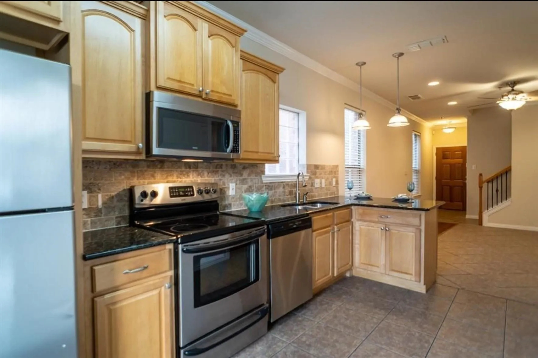 Single Family Residence For Rent in Tarrant County , 117 Corinna Court, Hurst, Texas 76053, 4 Bedroom, 3 Bathroom, 2 Garage spaces, 2,128 Sqft, built in 2006, mls#21363107, Real Estate Agent in Hurst, Homes For Rent in Tarrant county, Homes For Rent in Hurst, Realtor in Hurst Texas, Real Estate Brokerage Independent Realty Texas, Luminita Cordes Realtor