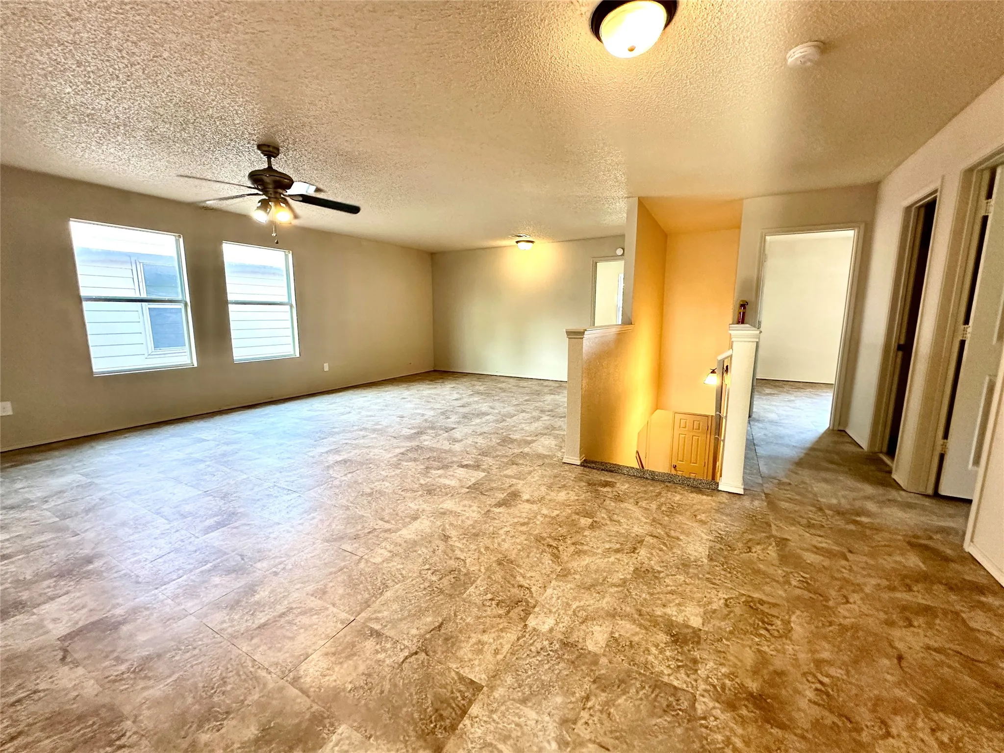 Single Family Residence For Rent in Tarrant County , 8520 Hawkview Drive, Fort Worth, Texas 76179, 4 Bedroom, 3 Bathroom, 2 Garage spaces, 3,382 Sqft, built in 2006, mls#21363367, Real Estate Agent in Fort Worth, Homes For Rent in Tarrant county, Homes For Rent in Fort Worth, Realtor in Fort Worth Texas, Real Estate Brokerage Independent Realty Texas, Luminita Cordes Realtor