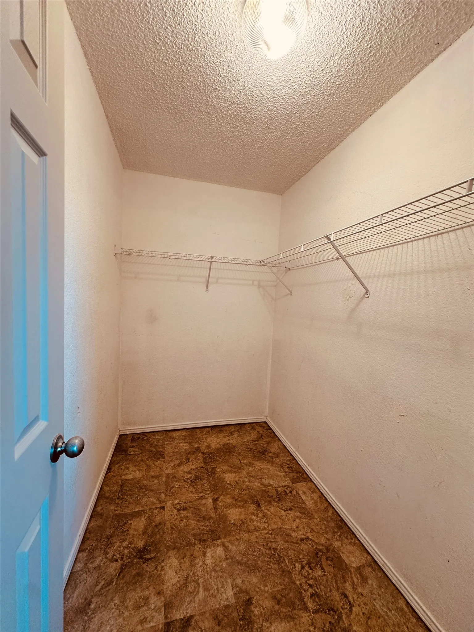 Single Family Residence For Rent in Tarrant County , 8520 Hawkview Drive, Fort Worth, Texas 76179, 4 Bedroom, 3 Bathroom, 2 Garage spaces, 3,382 Sqft, built in 2006, mls#21363367, Real Estate Agent in Fort Worth, Homes For Rent in Tarrant county, Homes For Rent in Fort Worth, Realtor in Fort Worth Texas, Real Estate Brokerage Independent Realty Texas, Luminita Cordes Realtor