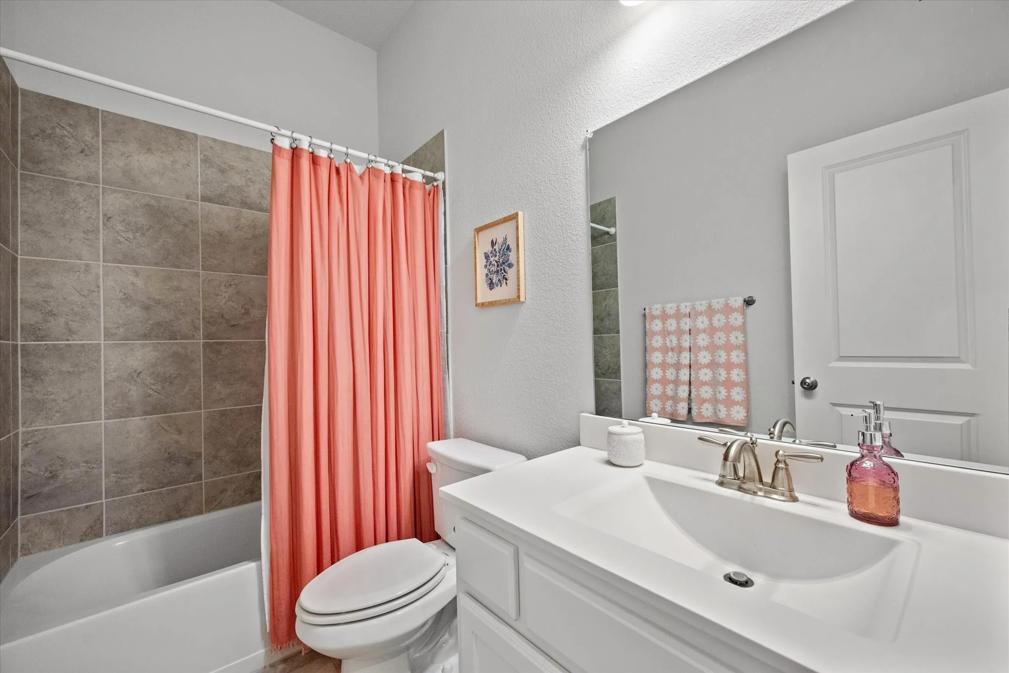 Single Family Residence For Rent in Collin County , 2204 Saratoga Drive, Melissa, Texas 75454, 3 Bedroom, 2 Bathroom, 2 Garage spaces, 2,187 Sqft, built in 2018, mls#21362839, Real Estate Agent in Melissa, Homes For Rent in Collin county, Homes For Rent in Melissa, Realtor in Melissa Texas, Real Estate Brokerage Independent Realty Texas, Luminita Cordes Realtor