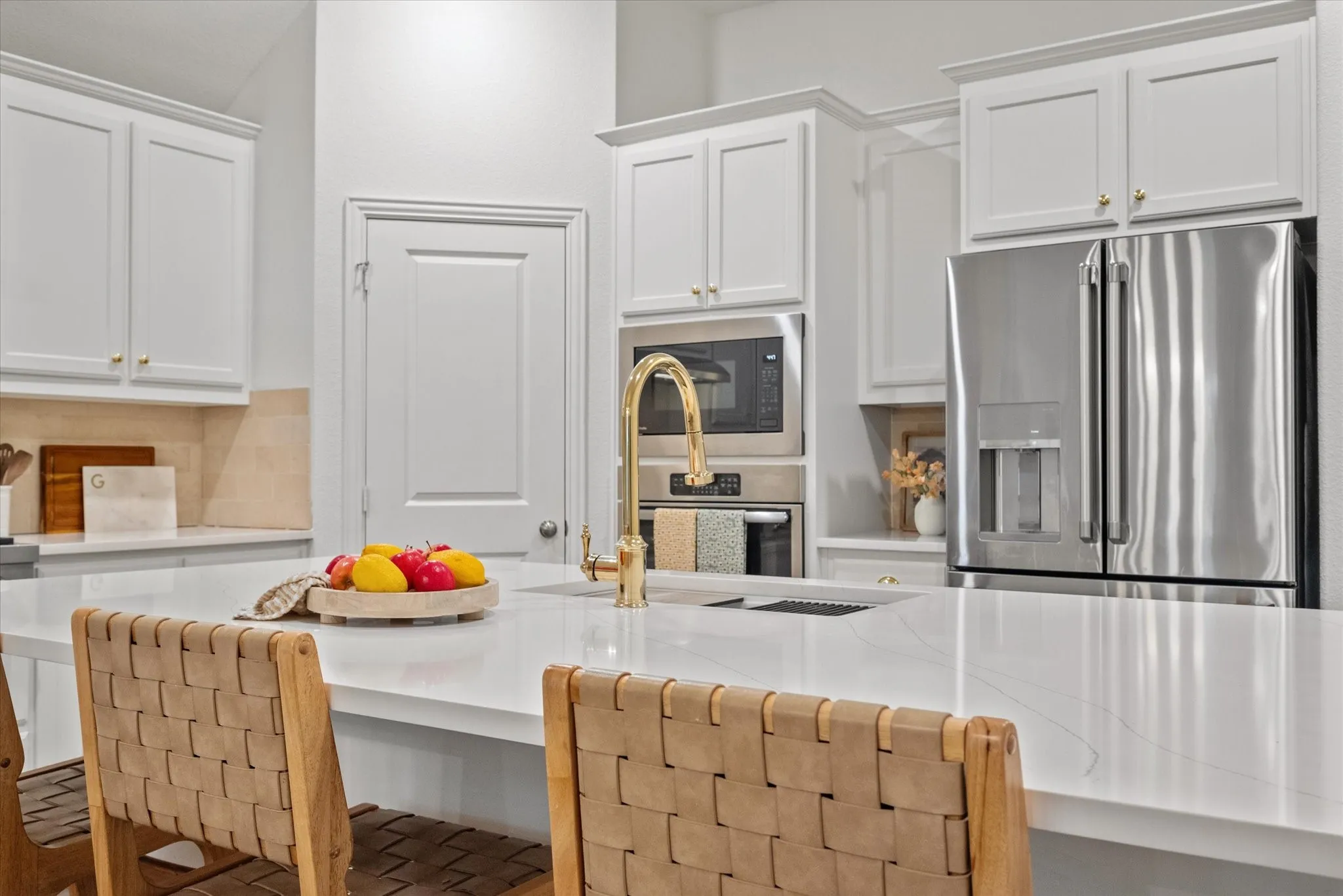 Single Family Residence For Rent in Collin County , 2204 Saratoga Drive, Melissa, Texas 75454, 3 Bedroom, 2 Bathroom, 2 Garage spaces, 2,187 Sqft, built in 2018, mls#21362839, Real Estate Agent in Melissa, Homes For Rent in Collin county, Homes For Rent in Melissa, Realtor in Melissa Texas, Real Estate Brokerage Independent Realty Texas, Luminita Cordes Realtor