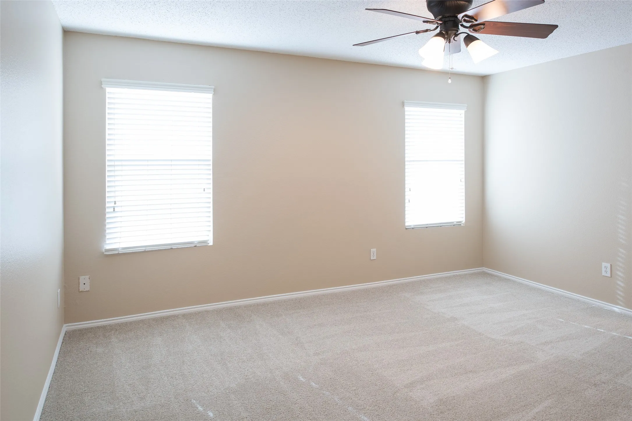 Single Family Residence For Sale in Collin County , 9801 George Bush Drive, Mc Kinney, Texas 75072, 3 Bedroom, 2 Bathroom, 2 Garage spaces, 1,848 Sqft, built in 2004, mls#21362624, Real Estate Agent in Mc Kinney, Homes For Sale in Collin county, Homes For Sale in Mc Kinney, Realtor in Mc Kinney Texas, Real Estate Brokerage Independent Realty Texas, Luminita Cordes Realtor