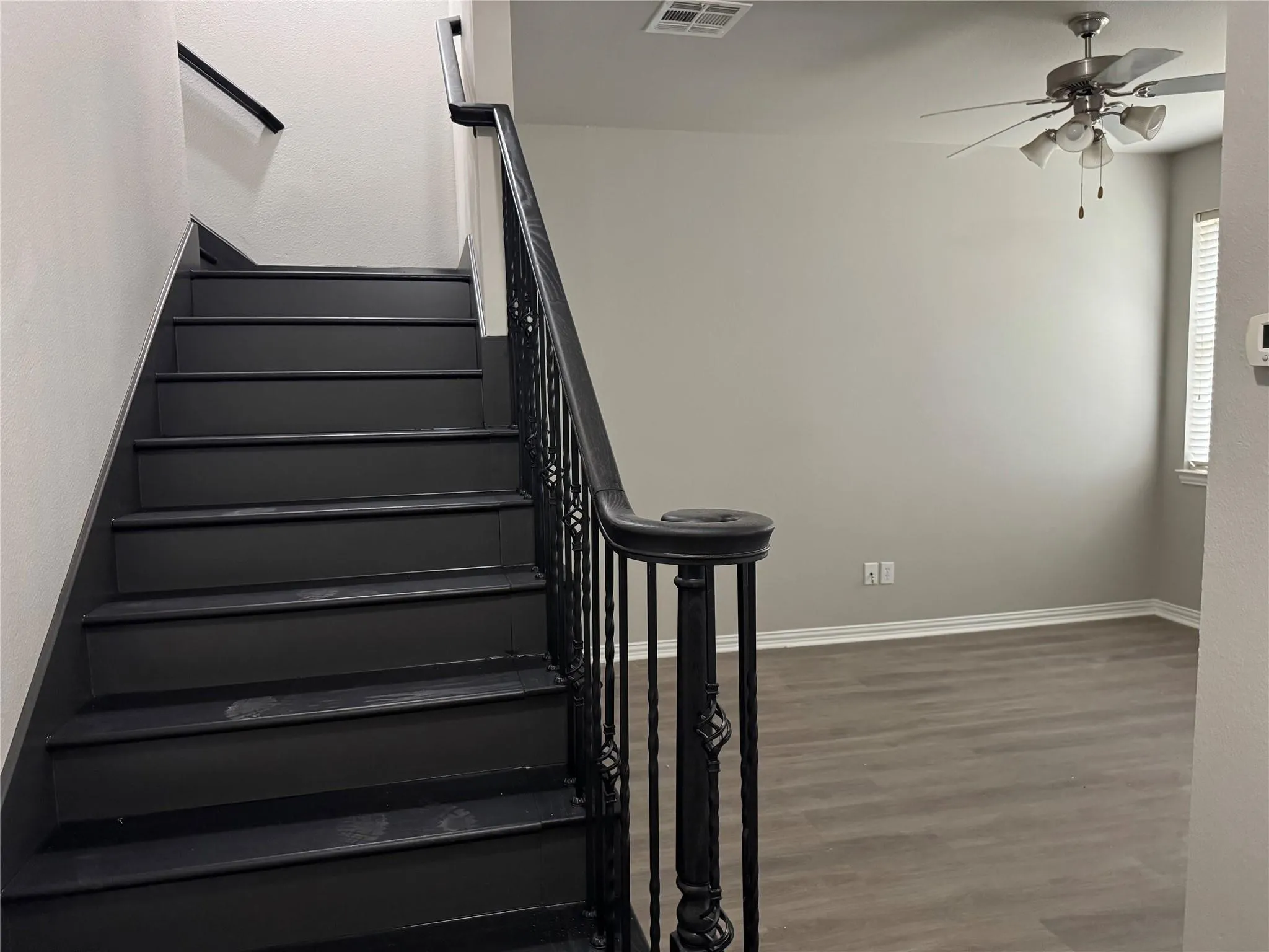 Townhouse For Rent in Dallas County , 1444 Chase Lane, Irving, Texas 75063, 4 Bedroom, 4 Bathroom, 2 Garage spaces, 2,241 Sqft, built in 2005, mls#21363380, Real Estate Agent in Irving, Homes For Rent in Dallas county, Homes For Rent in Irving, Realtor in Irving Texas, Real Estate Brokerage Independent Realty Texas, Luminita Cordes Realtor