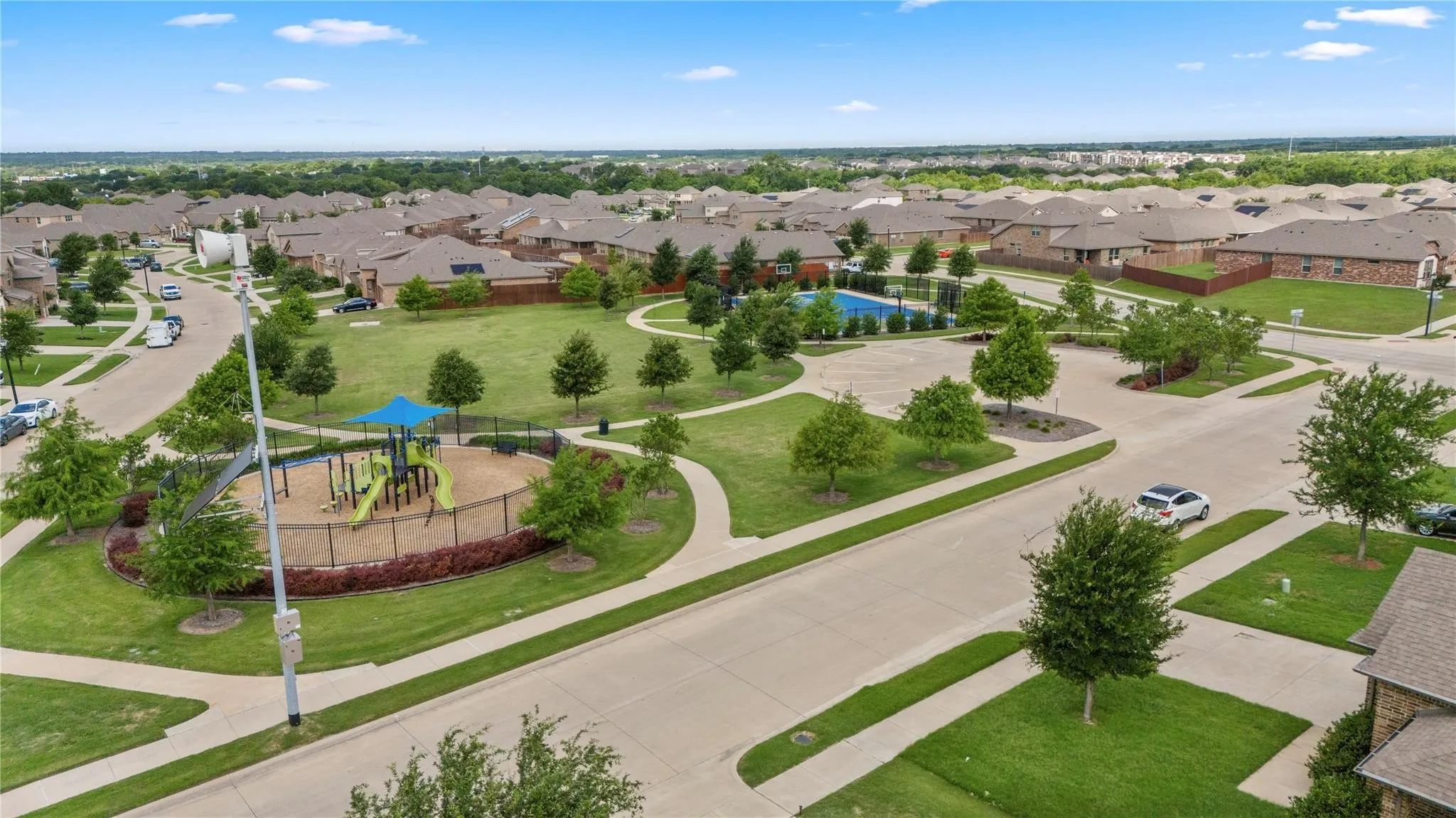 Single Family Residence For Sale in Ellis County , 2405 Pambrooke Lane, Glenn Heights, Texas 75154, 4 Bedroom, 2 Bathroom, 2 Garage spaces, 2,140 Sqft, built in 2021, mls#21363386, Real Estate Agent in Glenn Heights, Homes For Sale in Ellis county, Homes For Sale in Glenn Heights, Realtor in Glenn Heights Texas, Real Estate Brokerage Independent Realty Texas, Luminita Cordes Realtor