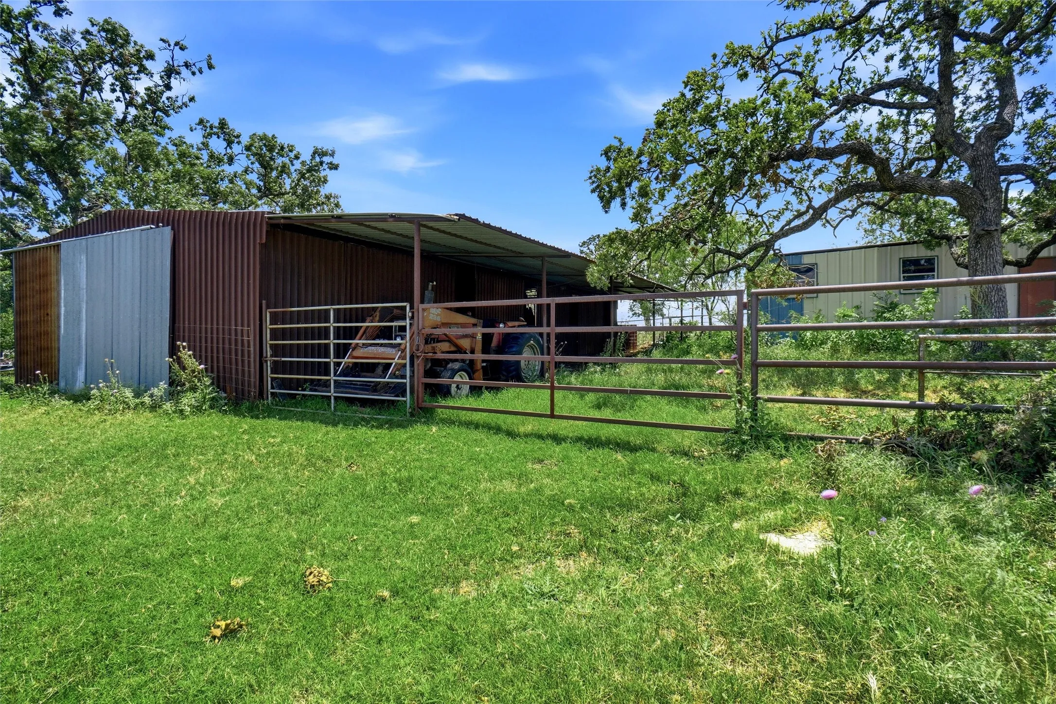 Improved Land For Sale in Parker County , 2186 Gilliland Road, Springtown, Texas 76082, 0, 0, Garage spaces, 0 Sqft, built in 1975, mls#21363387, Real Estate Agent in Springtown, Homes For Sale in Parker county, Homes For Sale in Springtown, Realtor in Springtown Texas, Real Estate Brokerage Independent Realty Texas, Luminita Cordes Realtor
