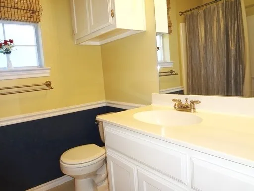 Single Family Residence For Rent in Denton County , 2216 Lattimore Street, Denton, Texas 76209, 3 Bedroom, 2 Bathroom, 2 Garage spaces, 1,275 Sqft, built in 1995, mls#21363399, Real Estate Agent in Denton, Homes For Rent in Denton county, Homes For Rent in Denton, Realtor in Denton Texas, Real Estate Brokerage Independent Realty Texas, Luminita Cordes Realtor