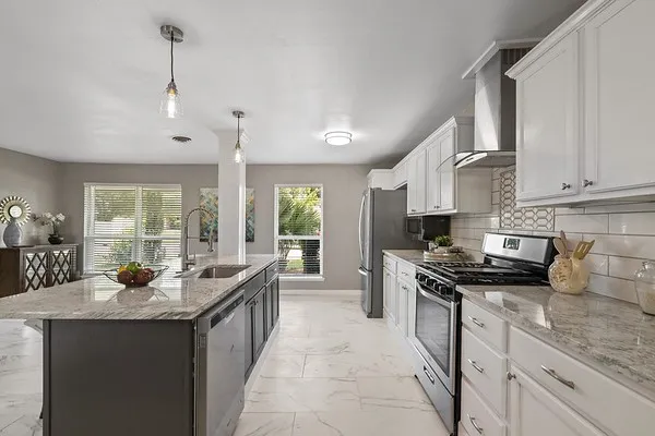 Single Family Residence For Rent in Dallas County , 3451 Morningstar Lane, Farmers Branch, Texas 75234, 4 Bedroom, 2 Bathroom, 1 Garage spaces, 1,963 Sqft, built in 1960, mls#21363397, Real Estate Agent in Farmers Branch, Homes For Rent in Dallas county, Homes For Rent in Farmers Branch, Realtor in Farmers Branch Texas, Real Estate Brokerage Independent Realty Texas, Luminita Cordes Realtor
