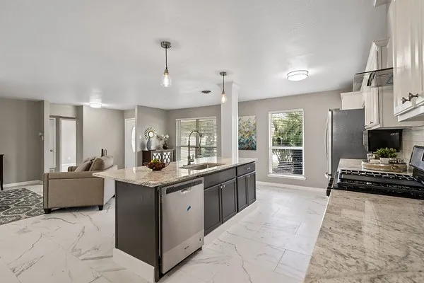 Single Family Residence For Rent in Dallas County , 3451 Morningstar Lane, Farmers Branch, Texas 75234, 4 Bedroom, 2 Bathroom, 1 Garage spaces, 1,963 Sqft, built in 1960, mls#21363397, Real Estate Agent in Farmers Branch, Homes For Rent in Dallas county, Homes For Rent in Farmers Branch, Realtor in Farmers Branch Texas, Real Estate Brokerage Independent Realty Texas, Luminita Cordes Realtor