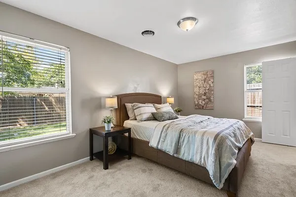 Single Family Residence For Rent in Dallas County , 3451 Morningstar Lane, Farmers Branch, Texas 75234, 4 Bedroom, 2 Bathroom, 1 Garage spaces, 1,963 Sqft, built in 1960, mls#21363397, Real Estate Agent in Farmers Branch, Homes For Rent in Dallas county, Homes For Rent in Farmers Branch, Realtor in Farmers Branch Texas, Real Estate Brokerage Independent Realty Texas, Luminita Cordes Realtor