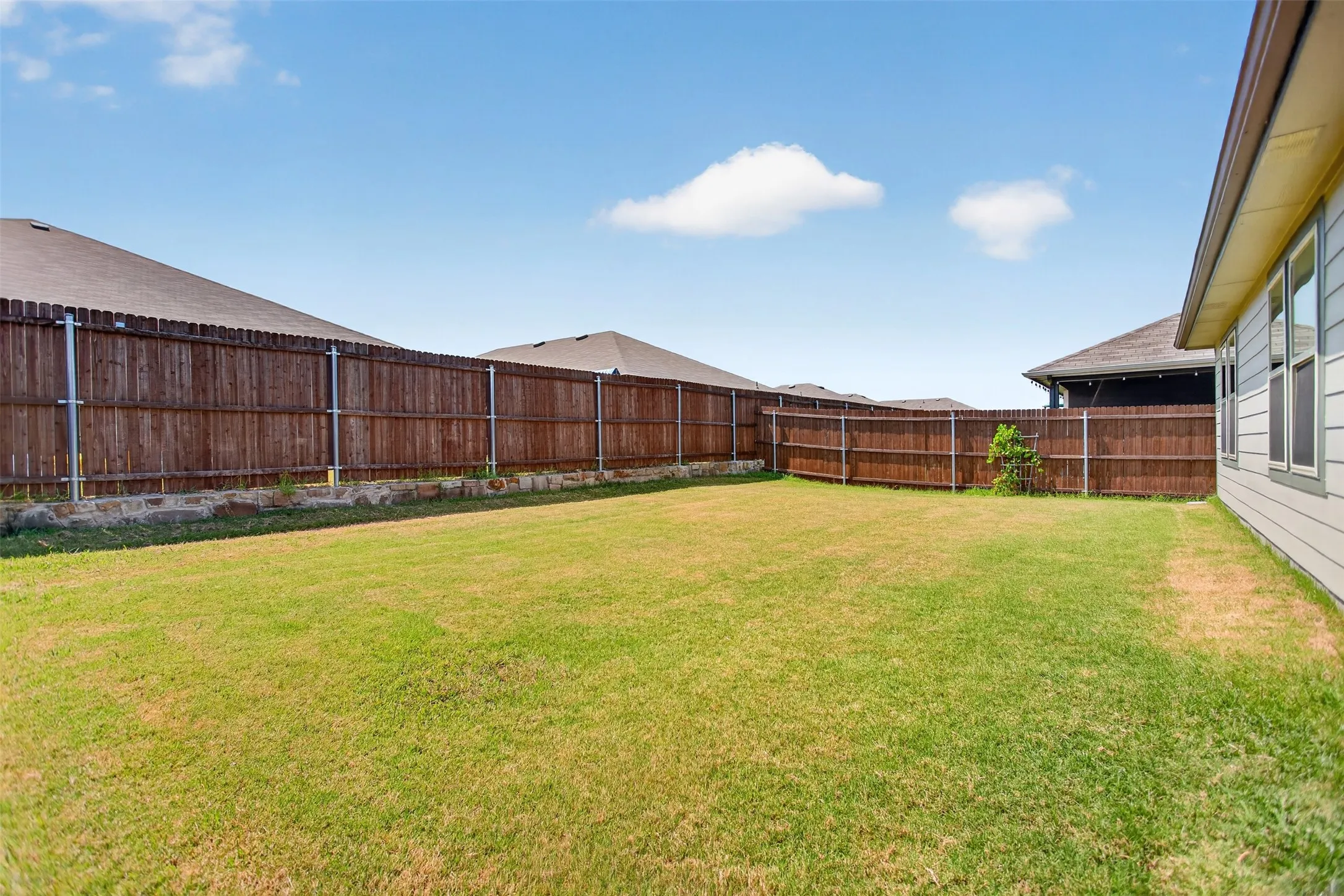 Single Family Residence For Rent in Rockwall County , 149 Boxwood Drive, Royse City, Texas 75189, 4 Bedroom, 2 Bathroom, 2 Garage spaces, 1,820 Sqft, built in 2024, mls#21363391, Real Estate Agent in Royse City, Homes For Rent in Rockwall county, Homes For Rent in Royse City, Realtor in Royse City Texas, Real Estate Brokerage Independent Realty Texas, Luminita Cordes Realtor