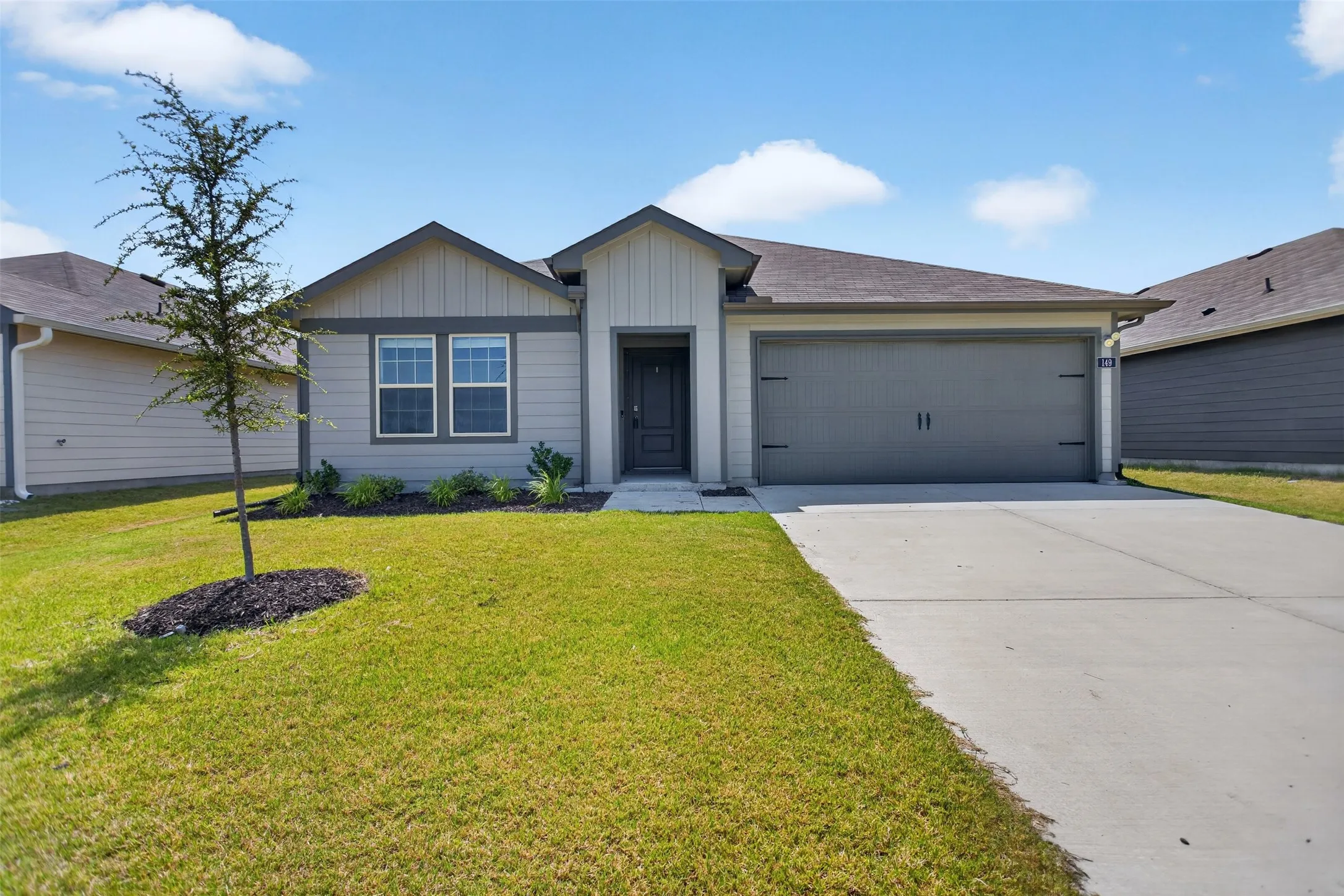 Single Family Residence For Rent in Rockwall County , 149 Boxwood Drive, Royse City, Texas 75189, 4 Bedroom, 2 Bathroom, 2 Garage spaces, 1,820 Sqft, built in 2024, mls#21363391, Real Estate Agent in Royse City, Homes For Rent in Rockwall county, Homes For Rent in Royse City, Realtor in Royse City Texas, Real Estate Brokerage Independent Realty Texas, Luminita Cordes Realtor
