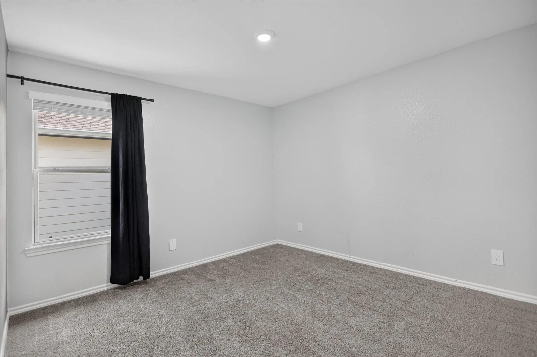 Single Family Residence For Rent in Rockwall County , 149 Boxwood Drive, Royse City, Texas 75189, 4 Bedroom, 2 Bathroom, 2 Garage spaces, 1,820 Sqft, built in 2024, mls#21363391, Real Estate Agent in Royse City, Homes For Rent in Rockwall county, Homes For Rent in Royse City, Realtor in Royse City Texas, Real Estate Brokerage Independent Realty Texas, Luminita Cordes Realtor